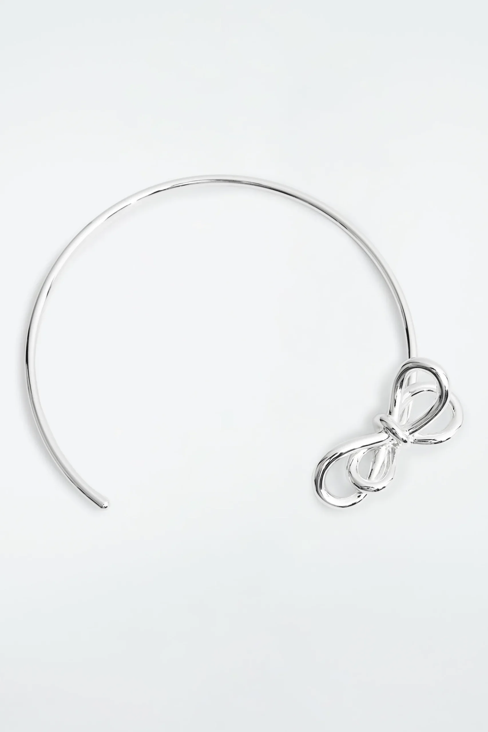 Clearance COS CHOKER Z KOKARDKAMI Srebrzysty