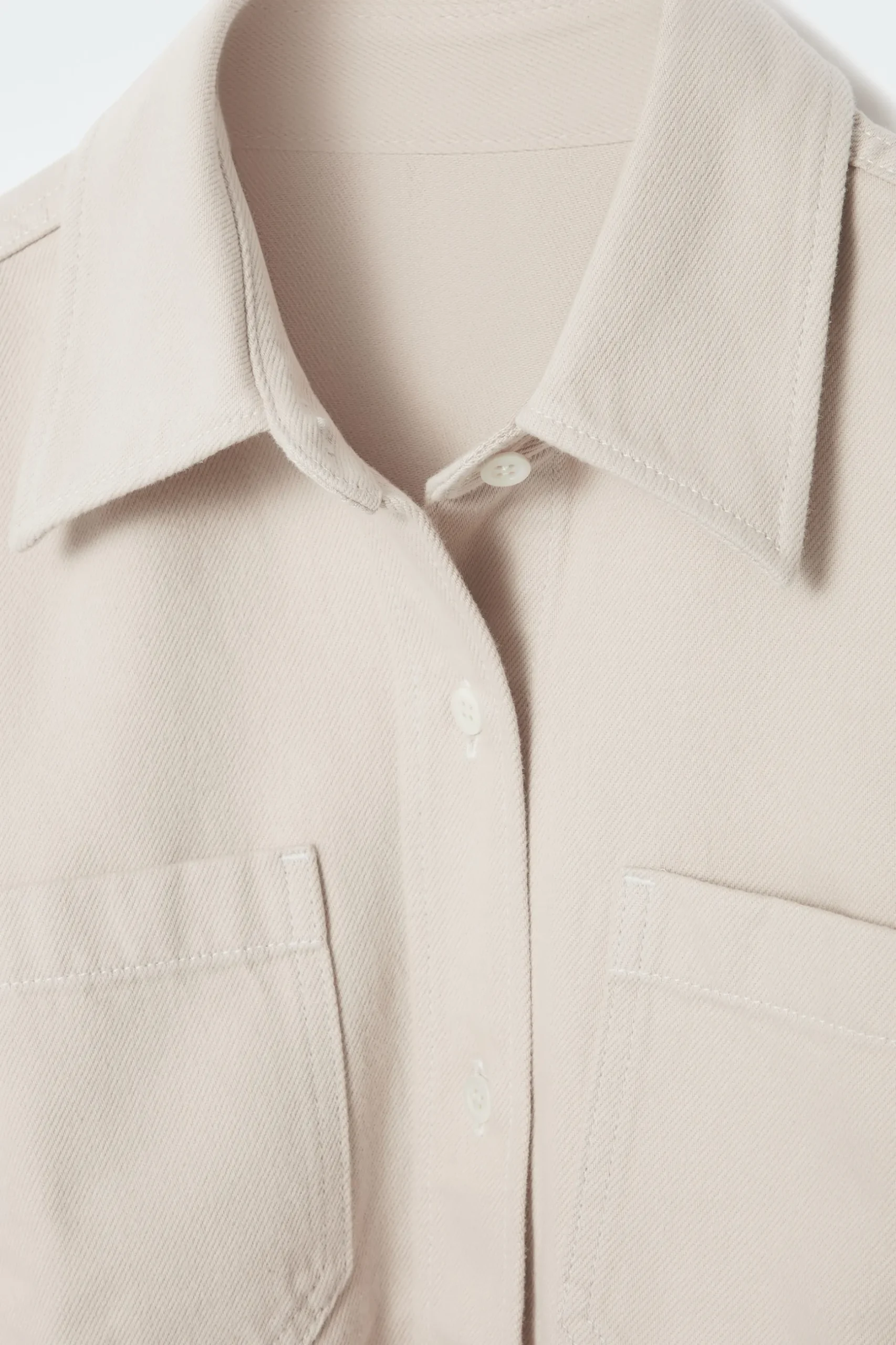 New COS DENIMOWA KOSZULA Z KRÓTKIM RĘKAWEM – RELAXED FIT