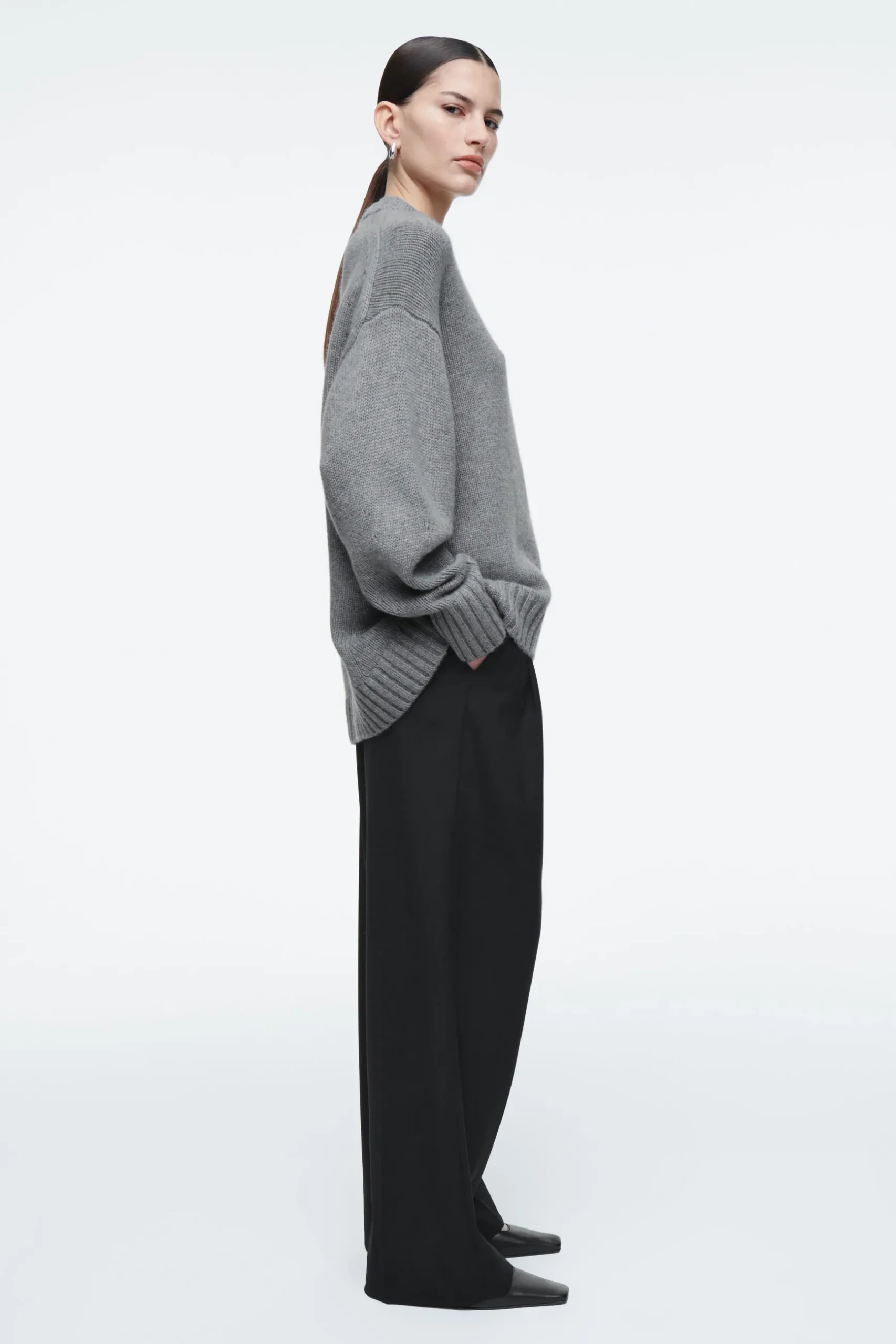 Best COS GRUBY SWETER Z CZYSTEGO KASZMIRU