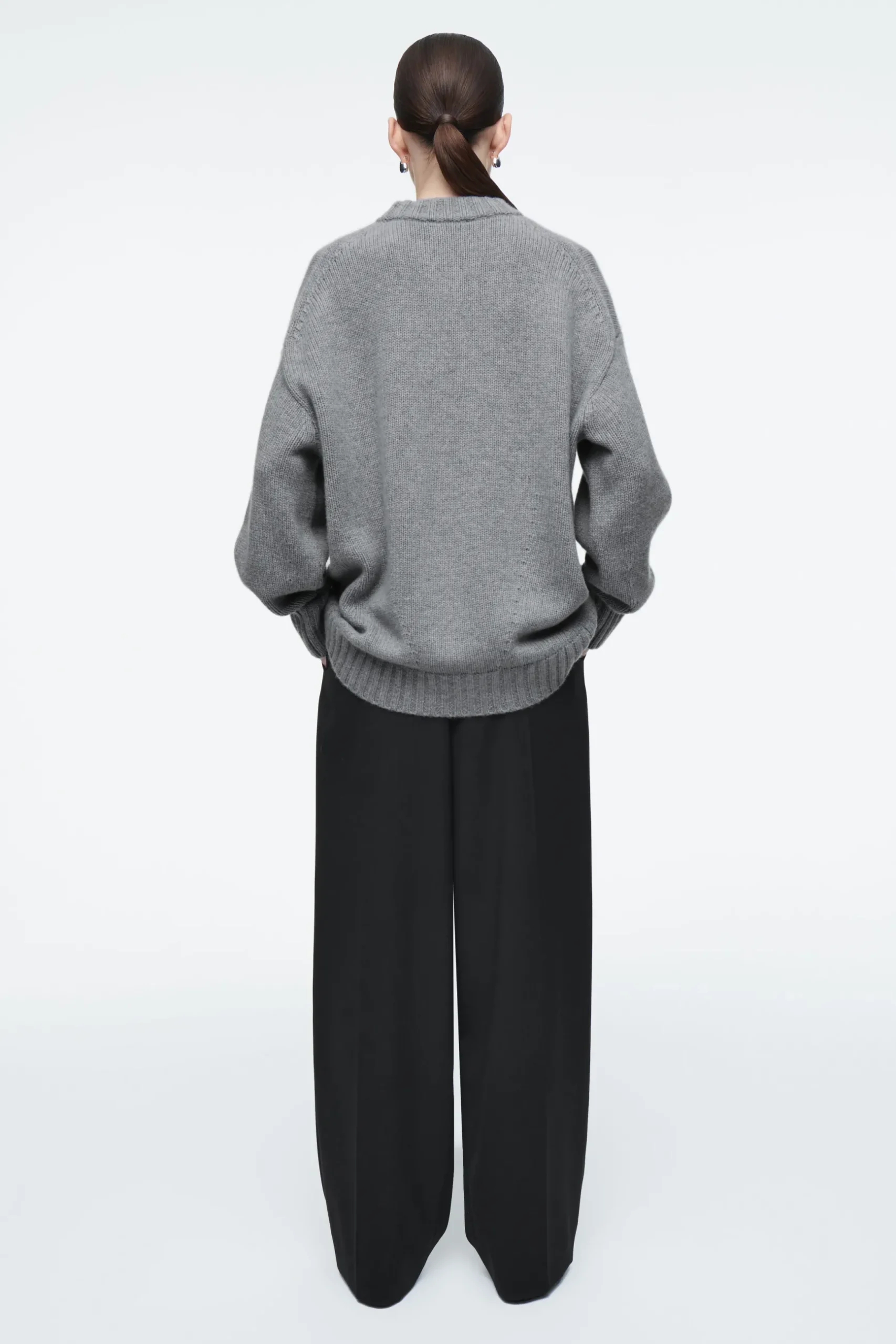 Best COS GRUBY SWETER Z CZYSTEGO KASZMIRU