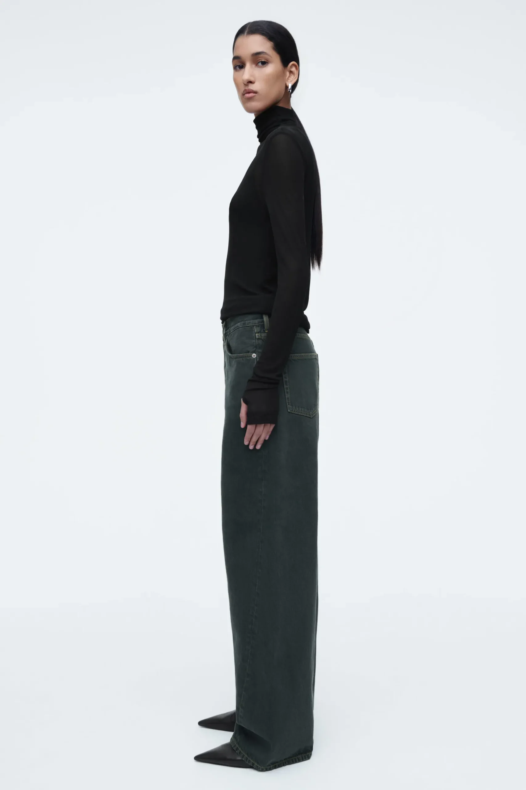 Sale COS JEANSY „FACADE” Z PROSTYMI NOGAWKAMI