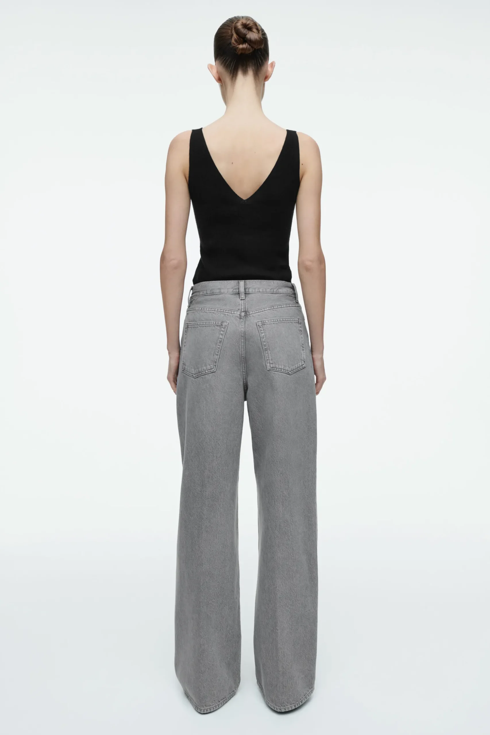 Outlet COS JEANSY „TIDE” Z SZEROKIMI NOGAWKAMI