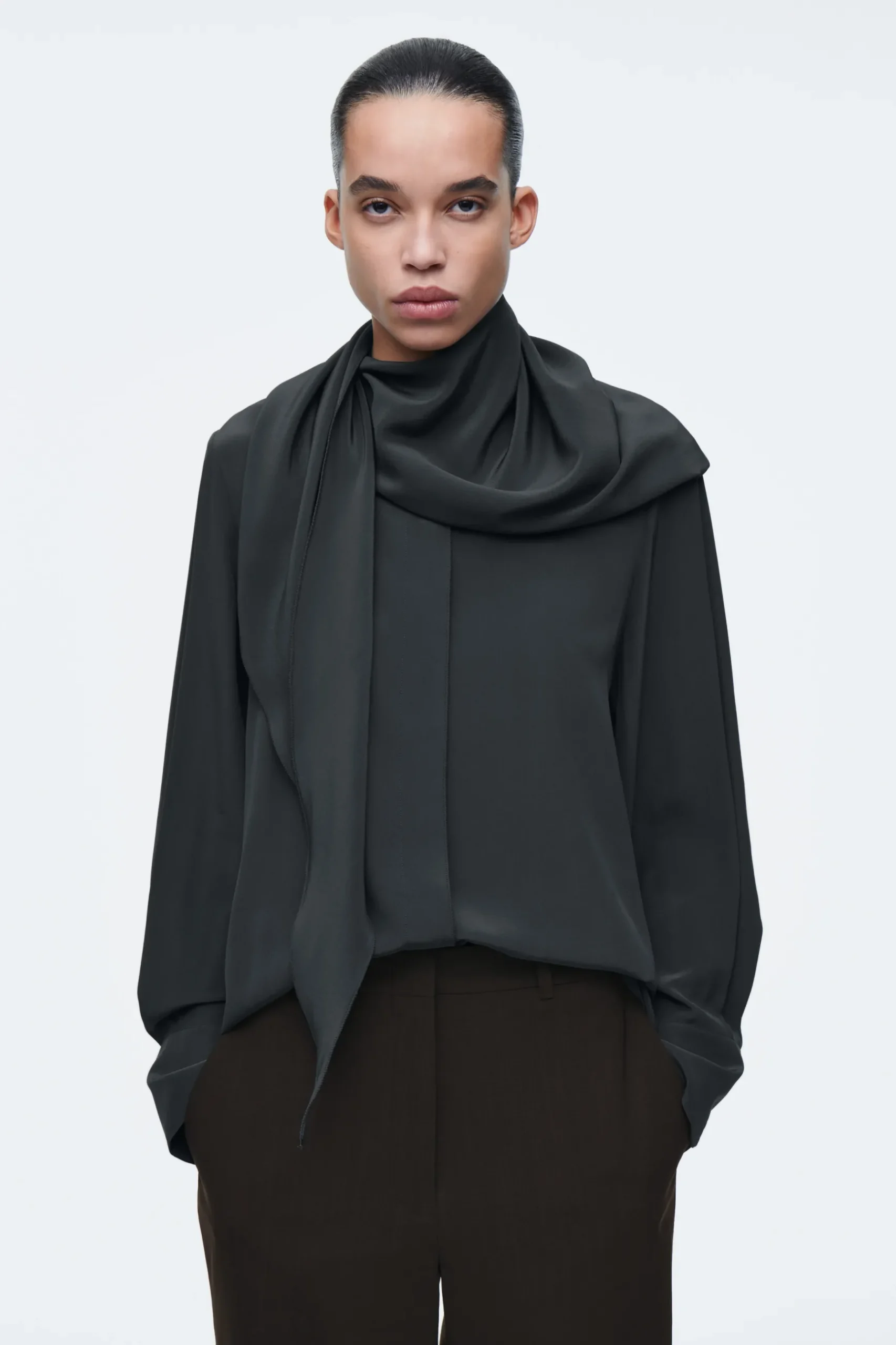 Fashion COS JEDWABNA KOSZULA Z SZALOWYM KOŁNIERZEM