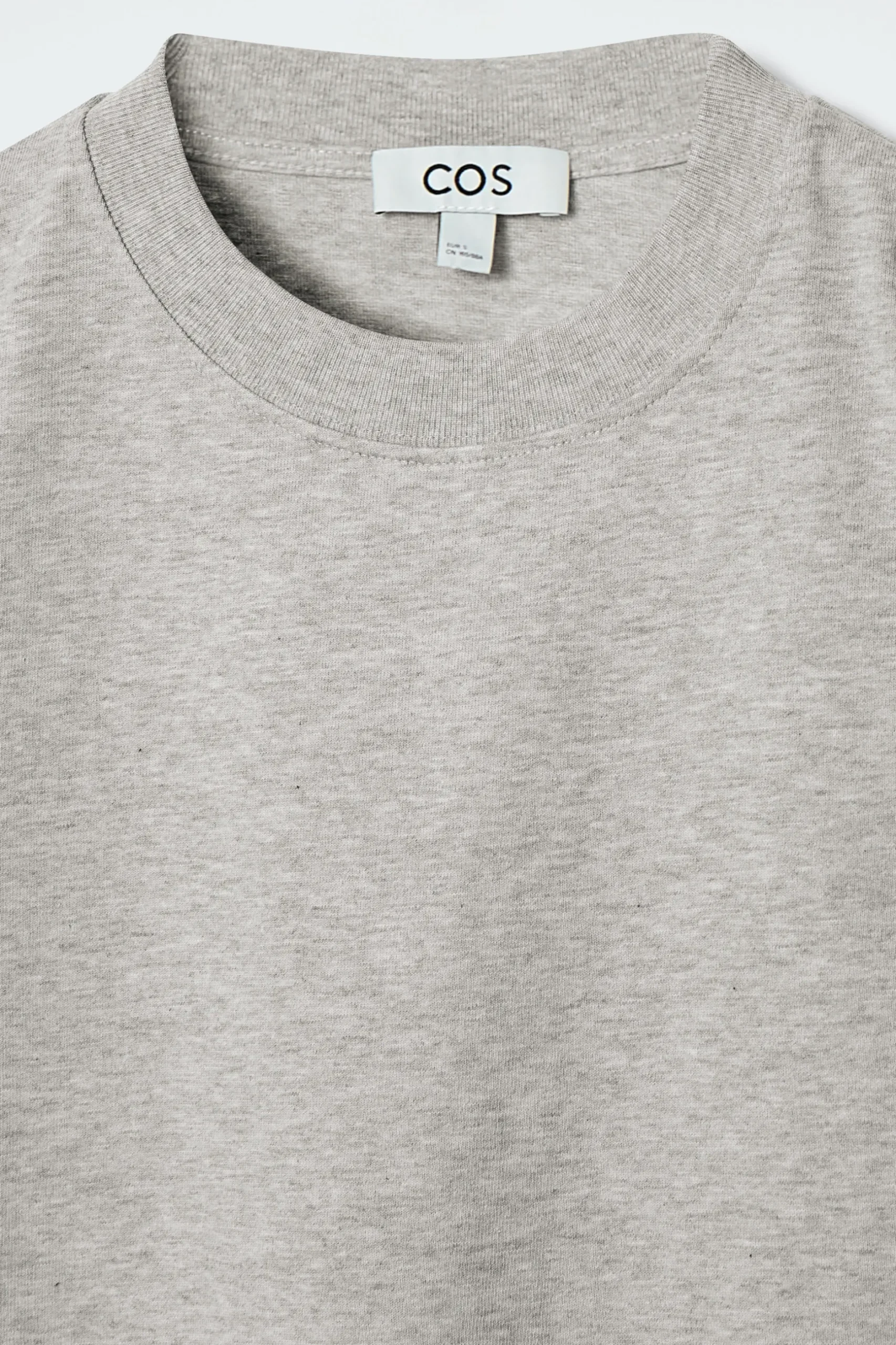 Hot COS KLASYCZNY T-SHIRT