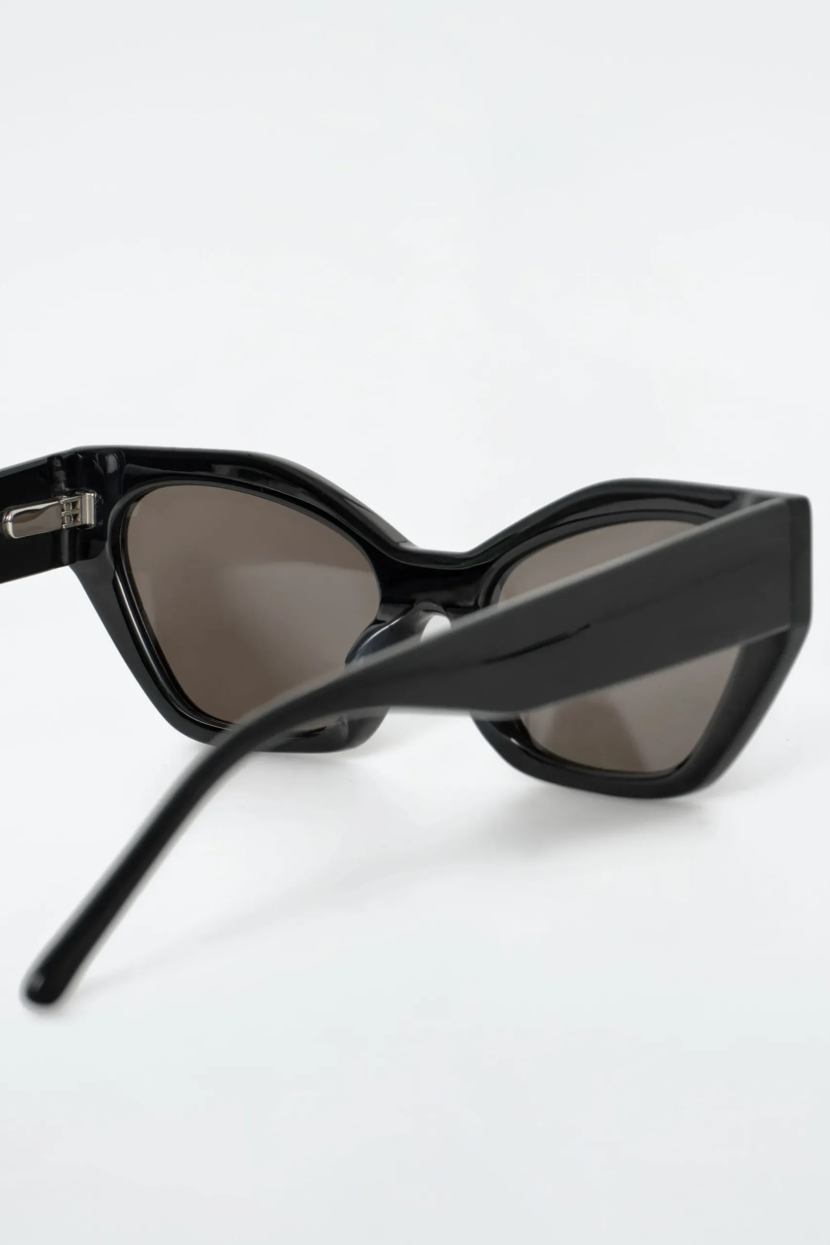 New COS OKULARY PRZECIWSŁONECZNE TYPU KOCIE OKO Czarny