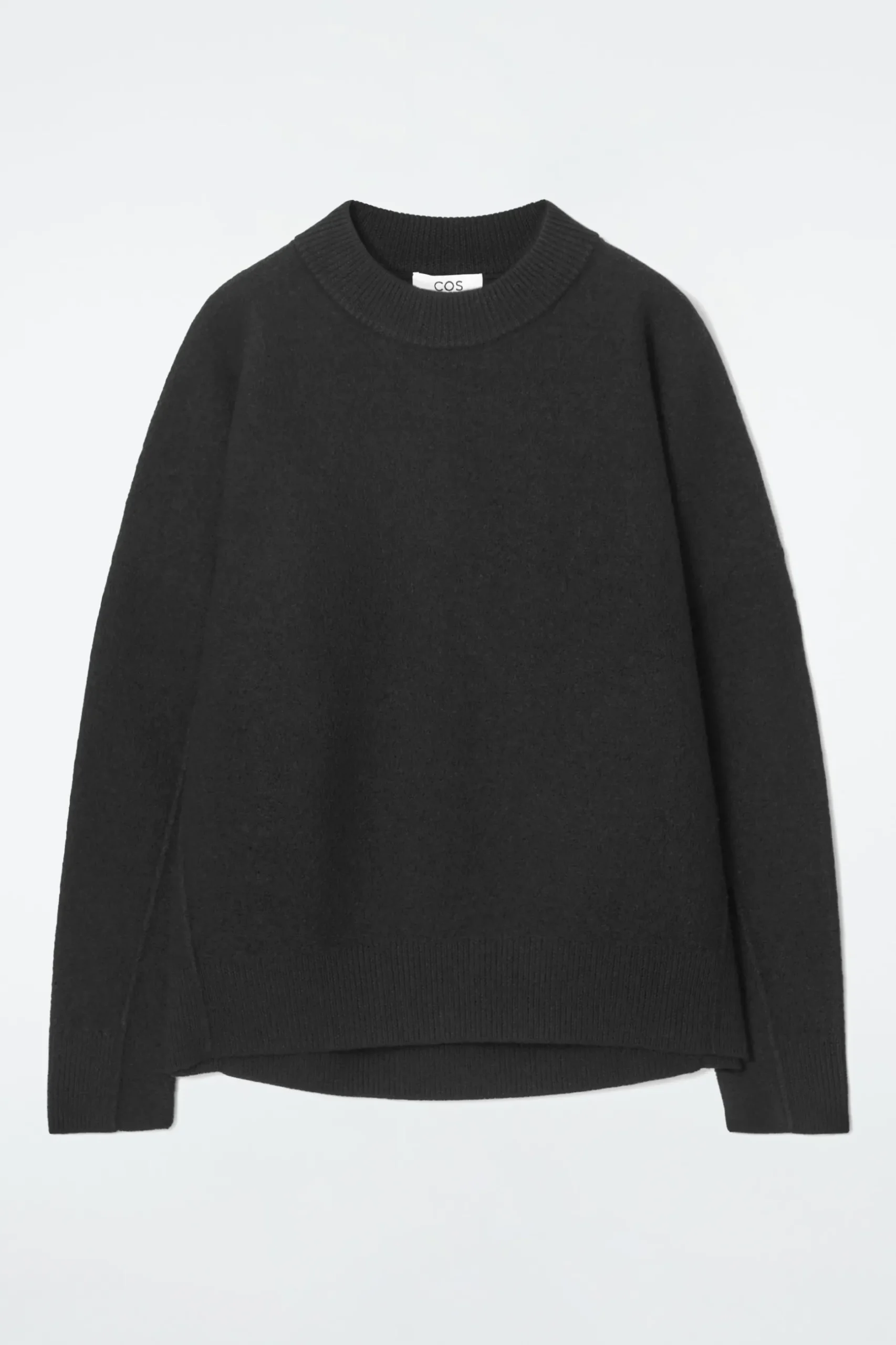 Sale COS OVERSIZE'OWY SWETER Z GOTOWANEJ WEŁNY MERYNOSOWEJ