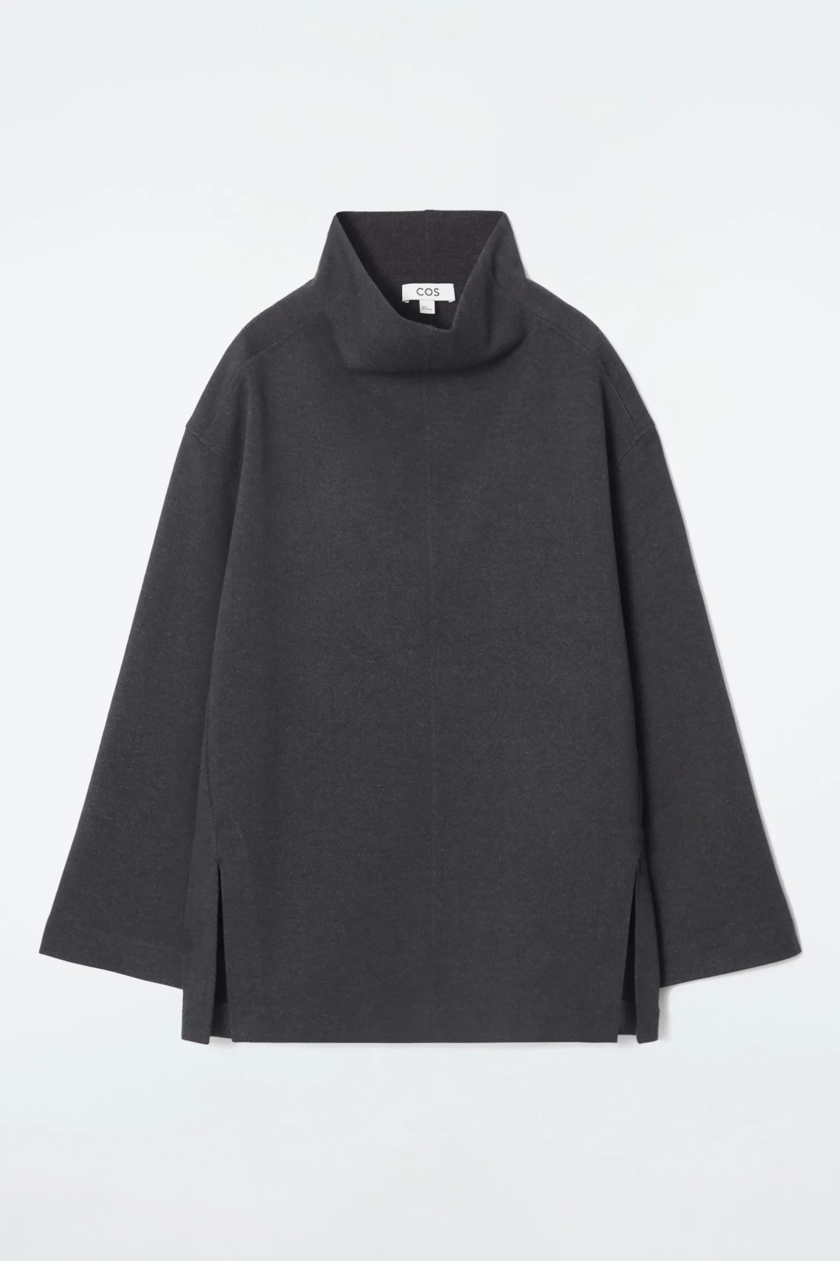 Online COS OVERSIZE'OWY TOP W JODEŁKĘ Z WYSOKIM KOŁNIERZEM
