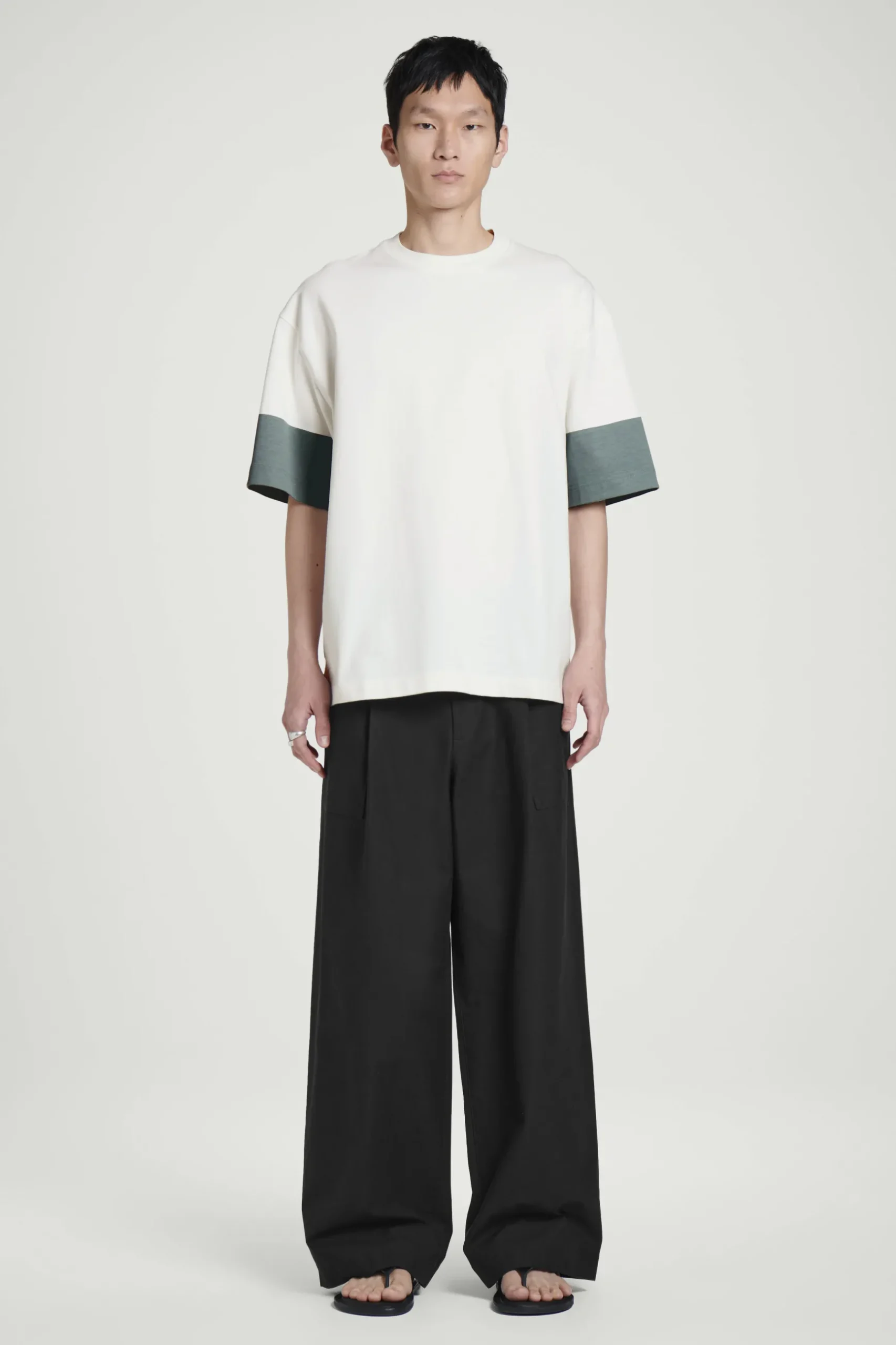 Fashion COS PANELOWY T-SHIRT OVERSIZE