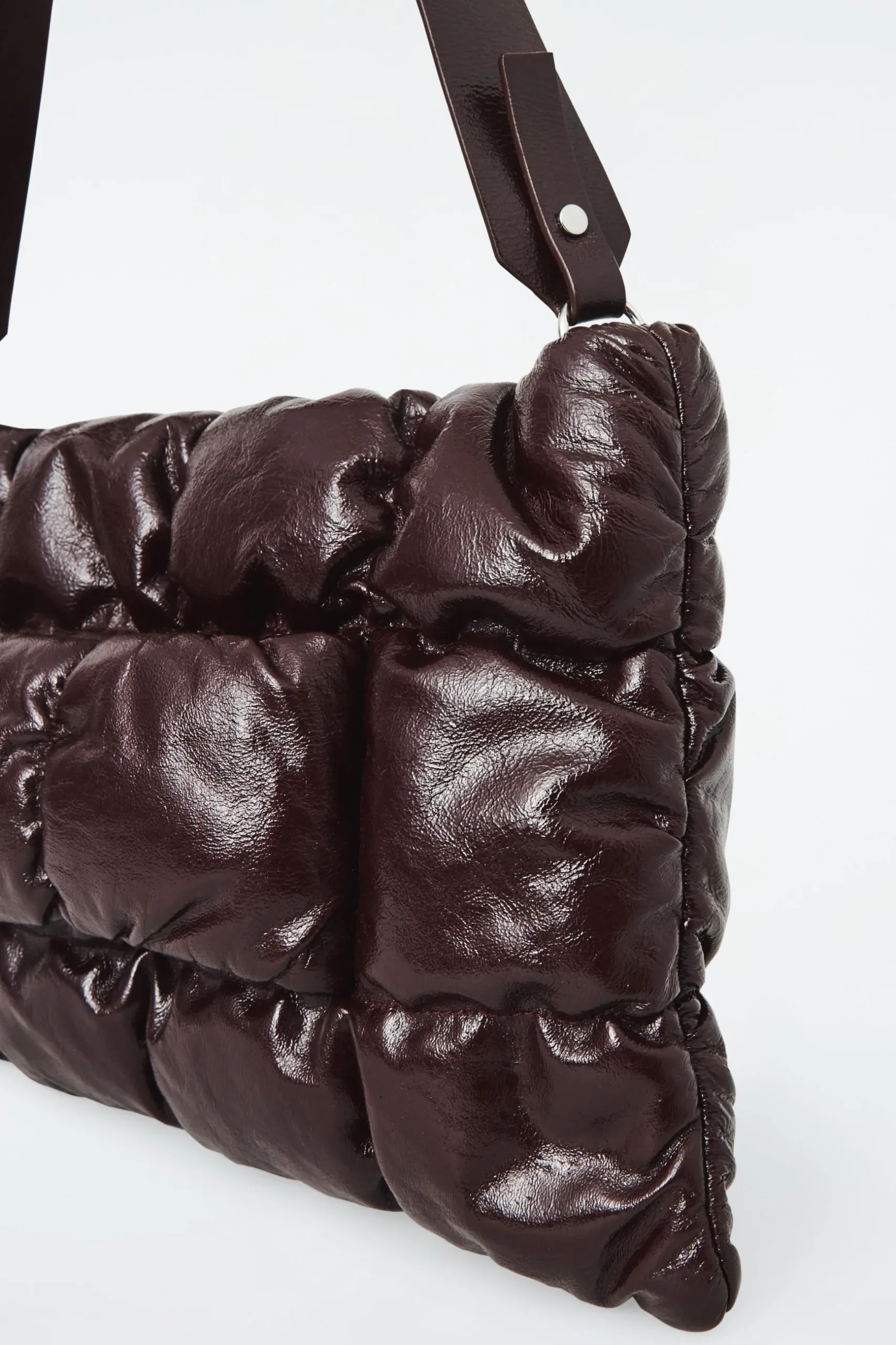 New COS PIKOWANA KOPERTÓWKA „PILLOW” ZE SKÓRY Burgundowy