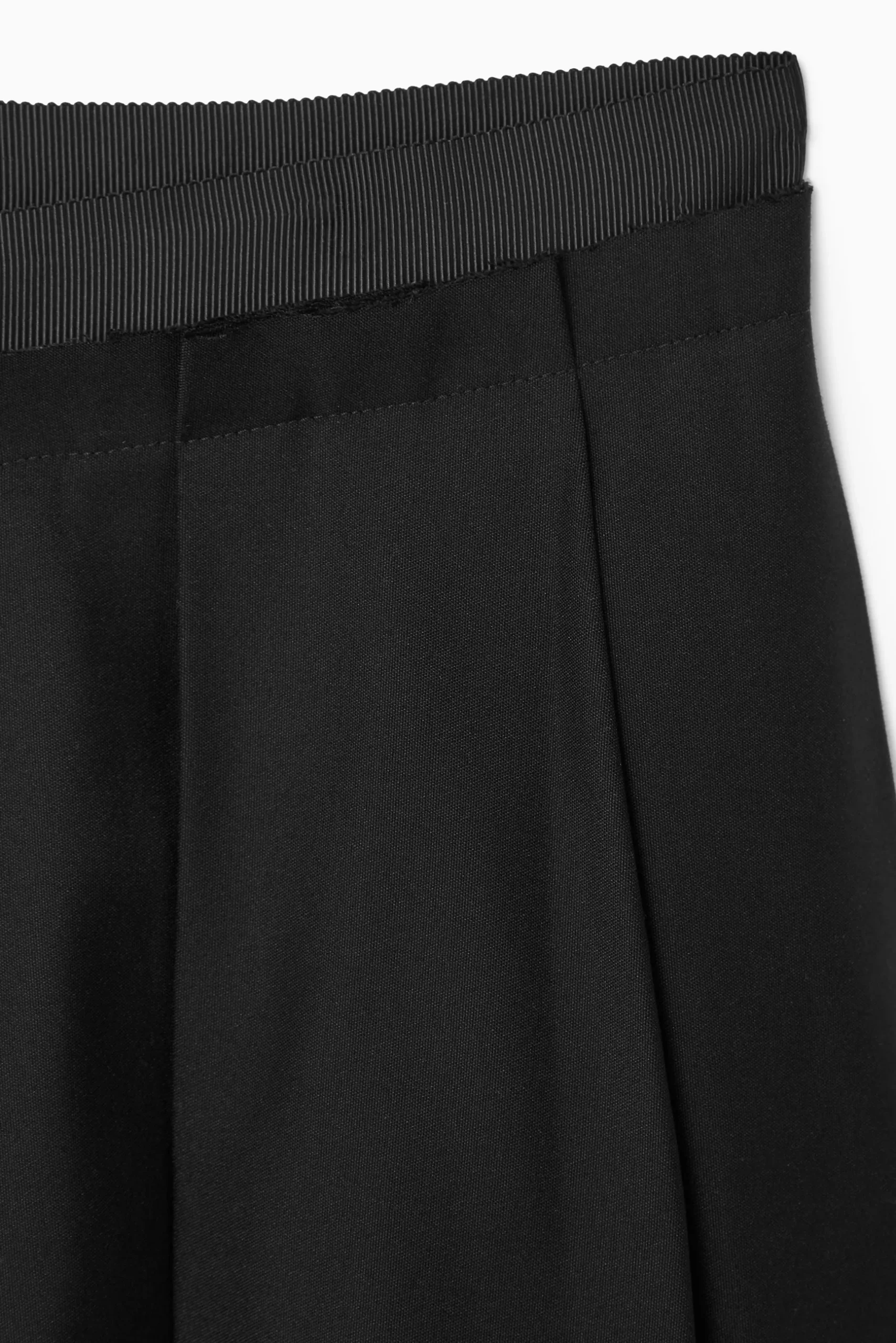 Clearance COS PLISOWANA SPÓDNICA MINI