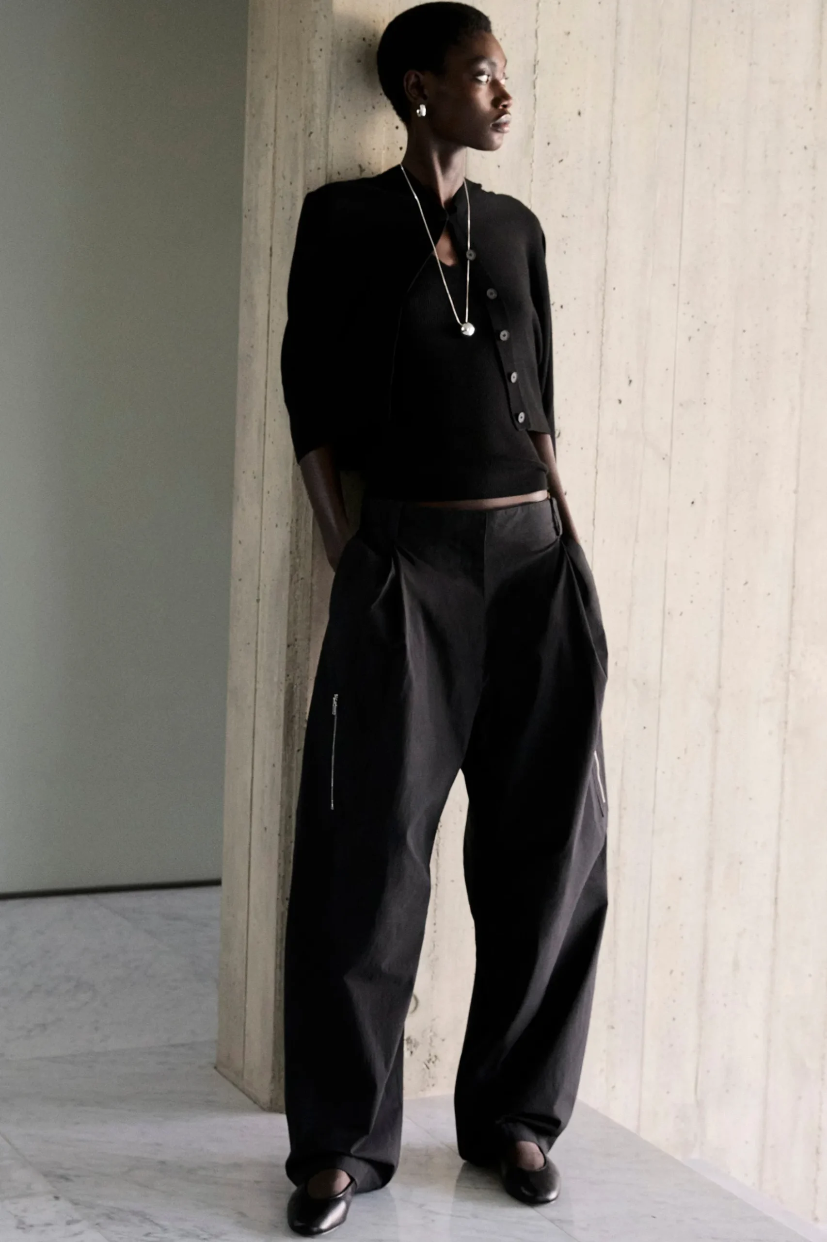 Sale COS PRĄŻKOWANA KASZMIROWA KOSZULKA – SLIM FIT