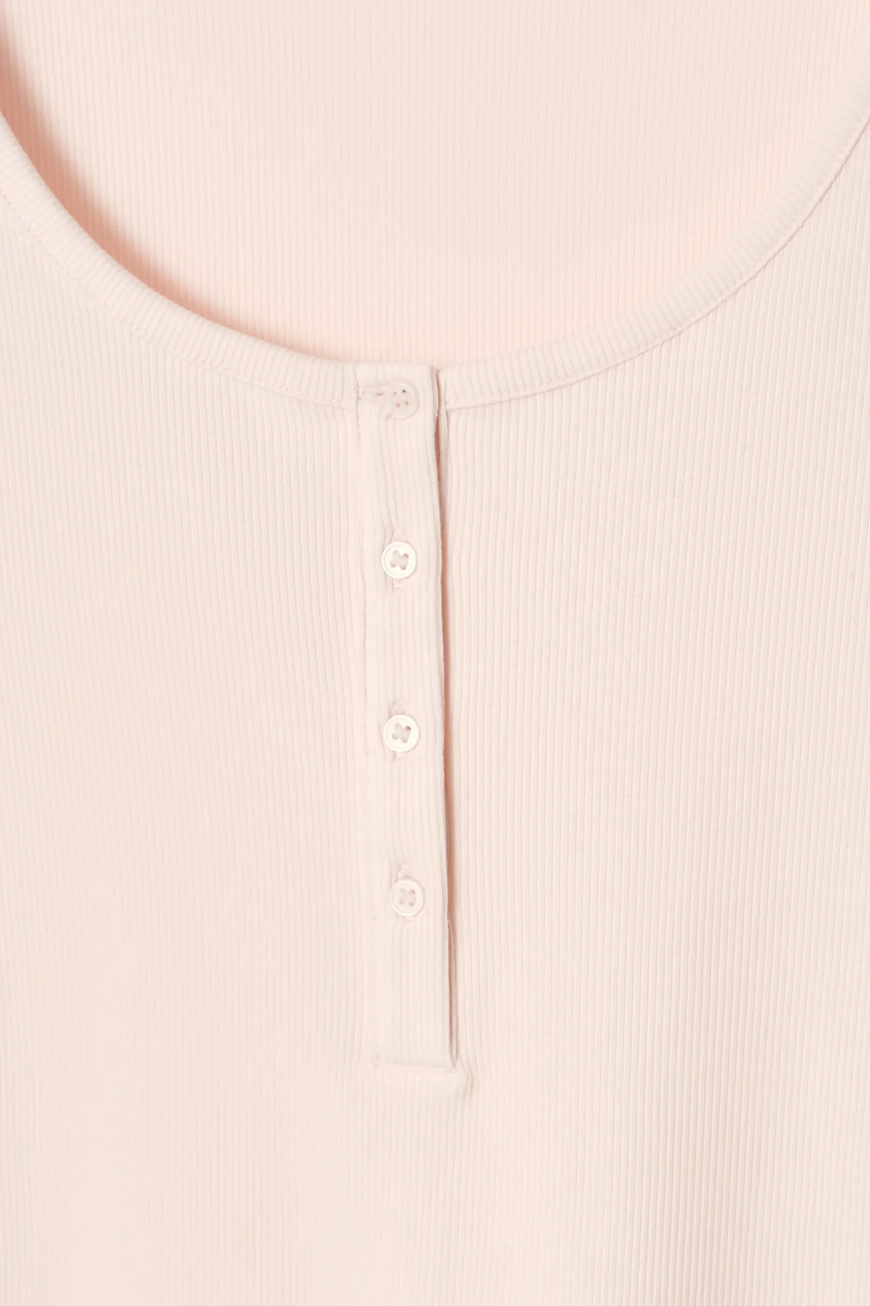 Clearance COS PRĄŻKOWANA KOSZULKA HENLEY