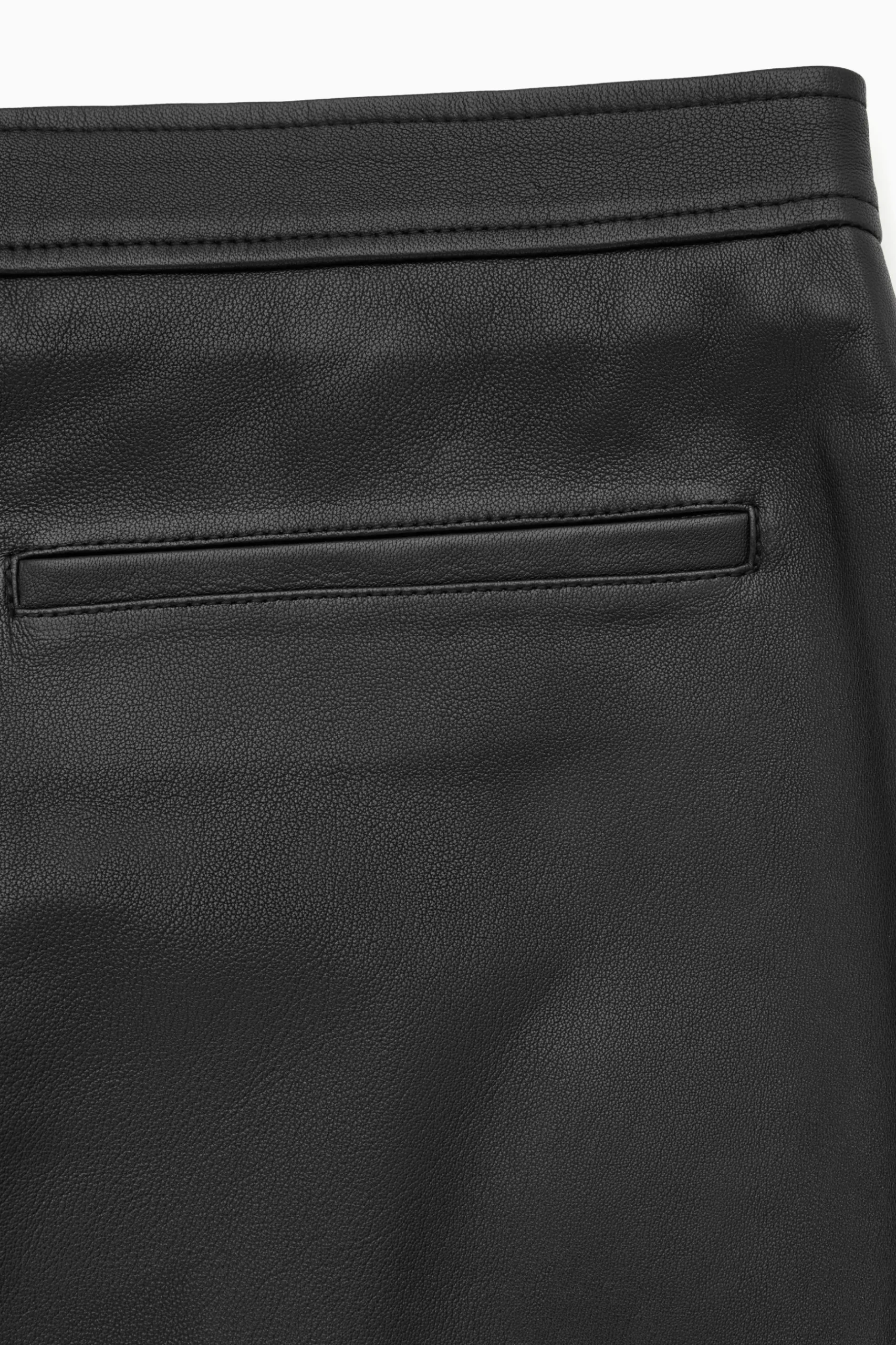 Outlet COS RELAXEDFIT TAPERED LEATHER TROUSERS Black