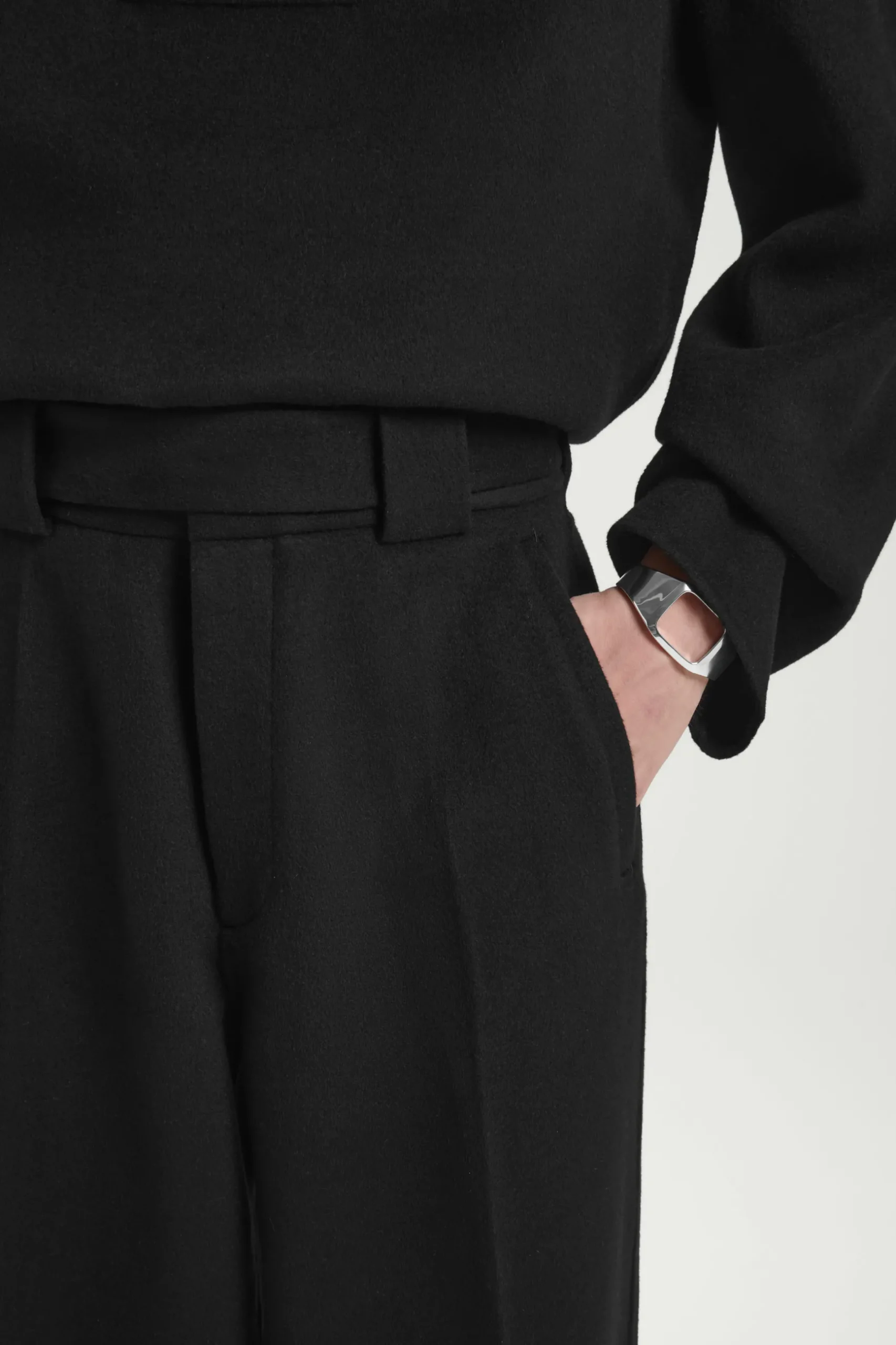 Fashion COS SPODNIE BARREL Z WEŁNĄ Grafitowy