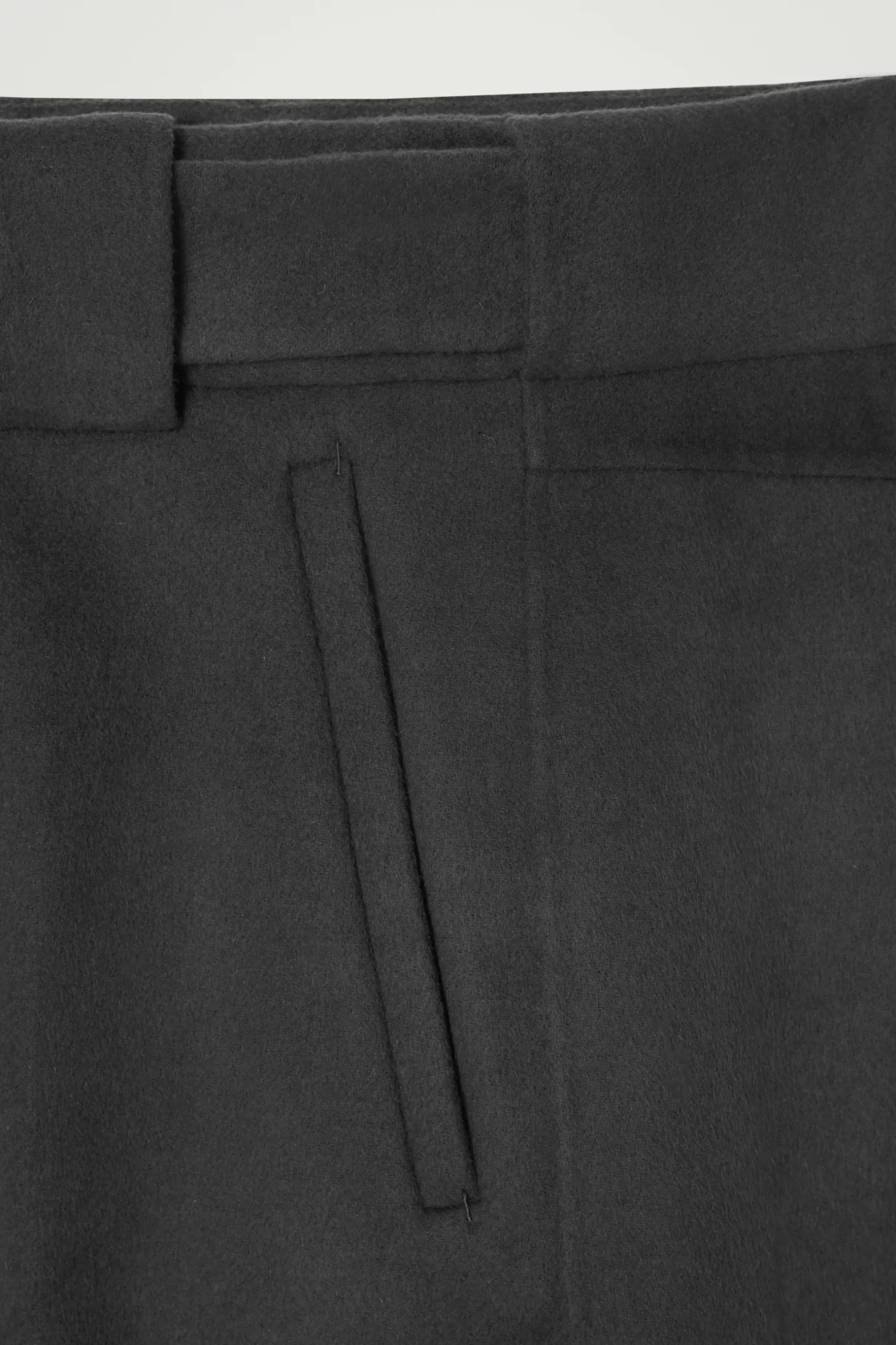 Fashion COS SPODNIE BARREL Z WEŁNĄ Grafitowy