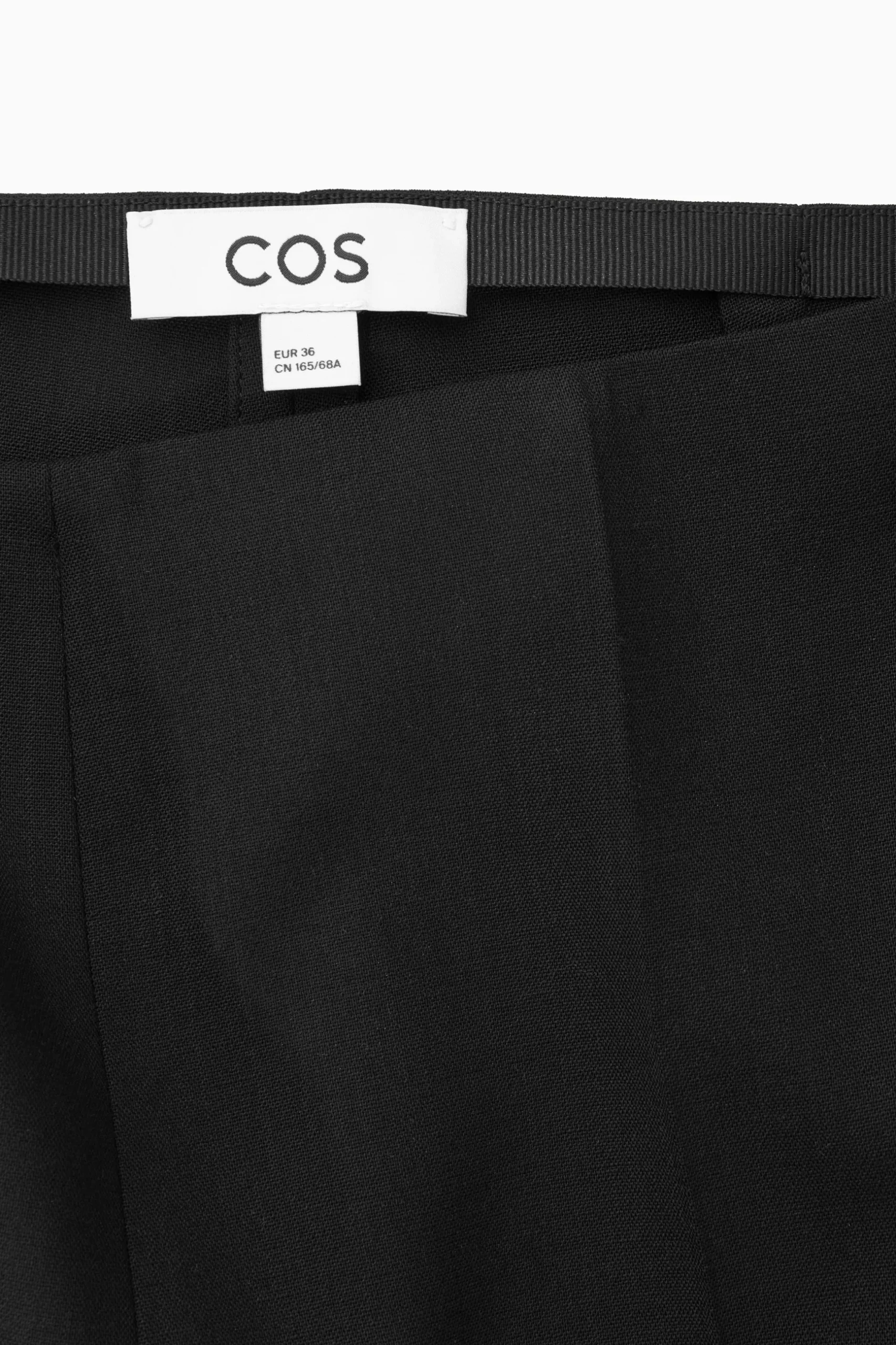 Best COS SPODNIE TYPU BOOTCUT Z KREPY Z WEŁNĄ – SLIM FIT