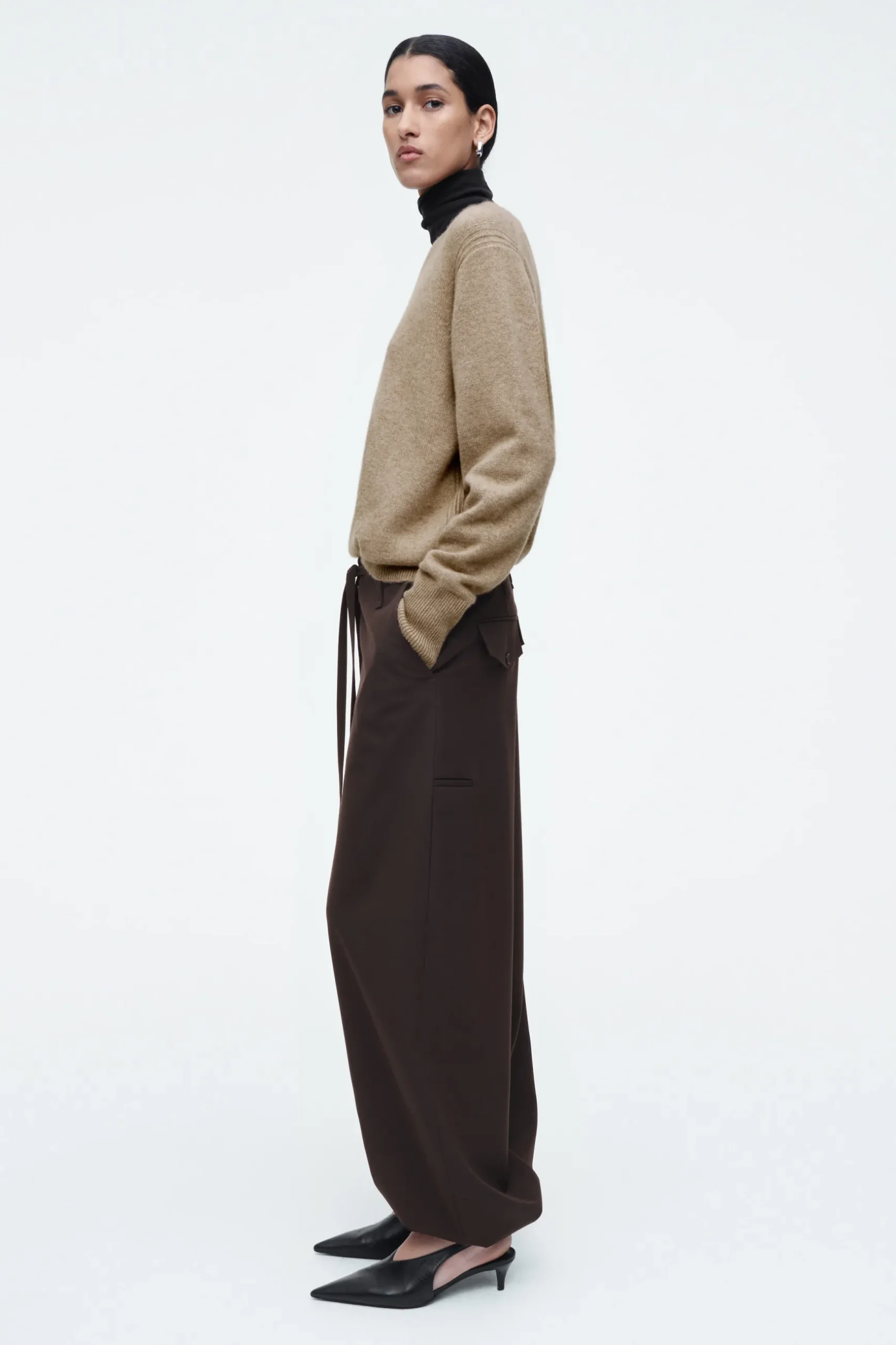 Fashion COS SPODNIE Z DIAGONALU Z NOGAWKAMI BARREL I SZNURKAMI
