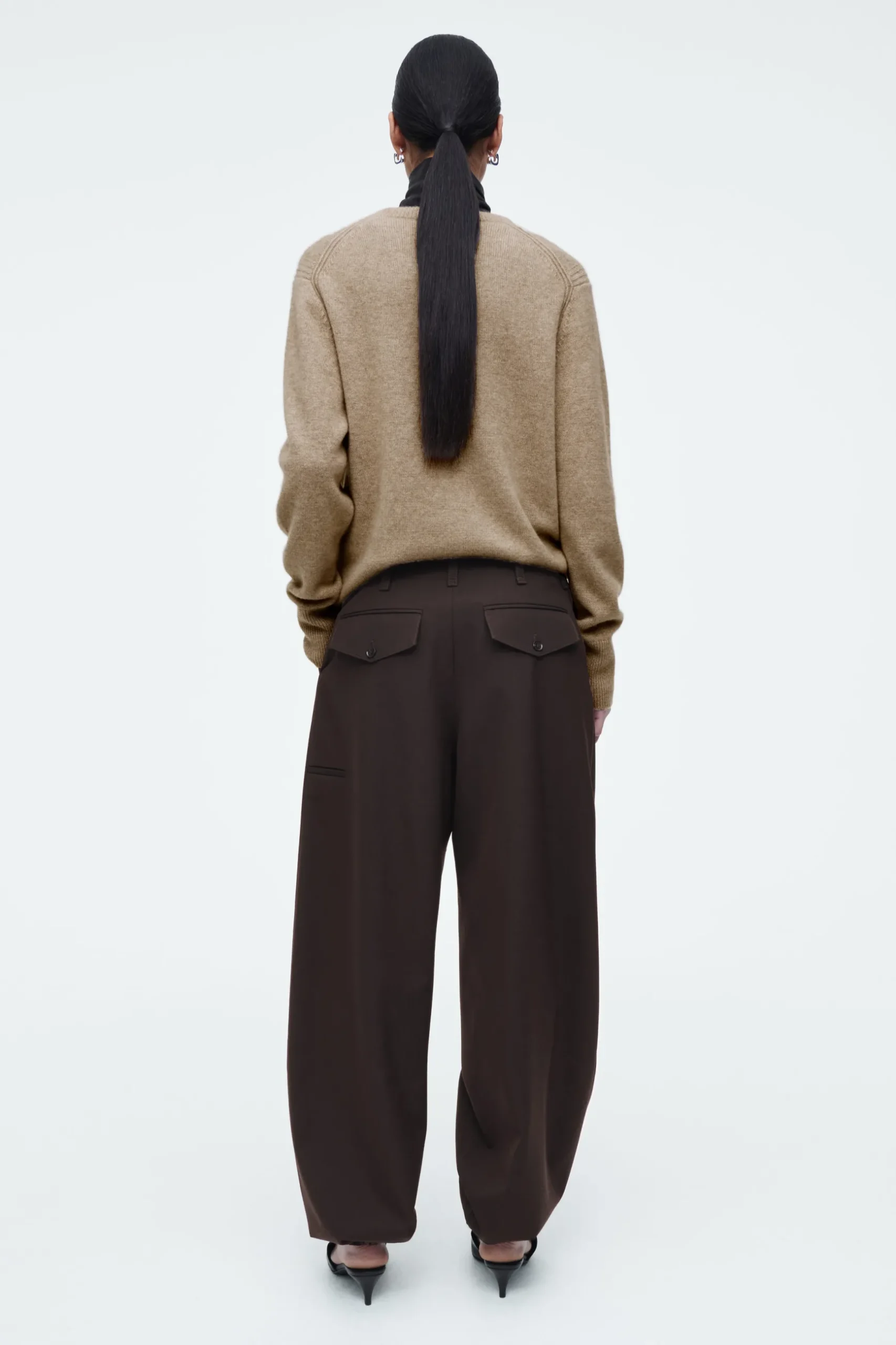 Fashion COS SPODNIE Z DIAGONALU Z NOGAWKAMI BARREL I SZNURKAMI