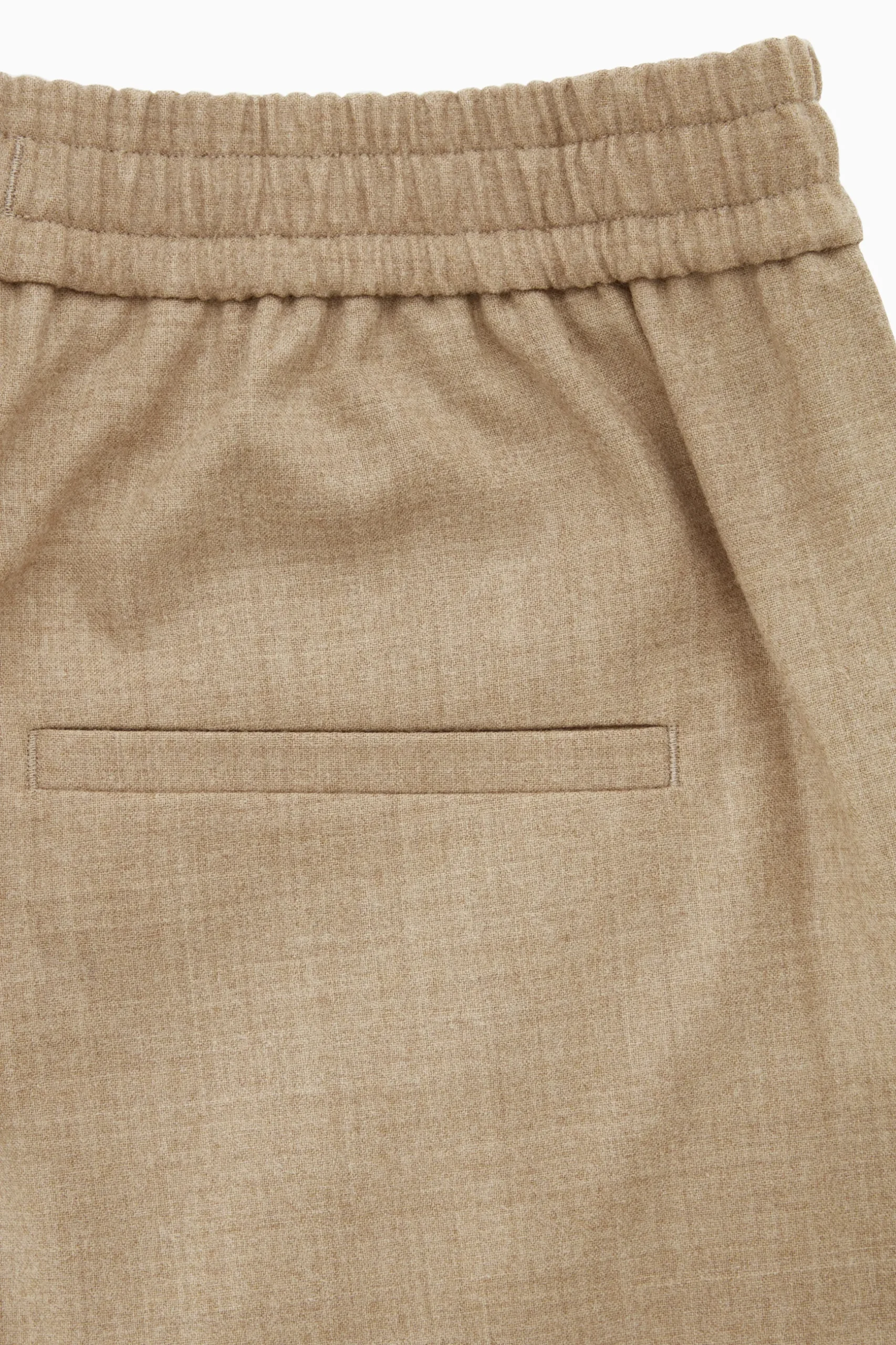 Outlet COS SPODNIE Z WEŁNY Z PROSTYMI NOGAWKAMI – REGULAR FIT