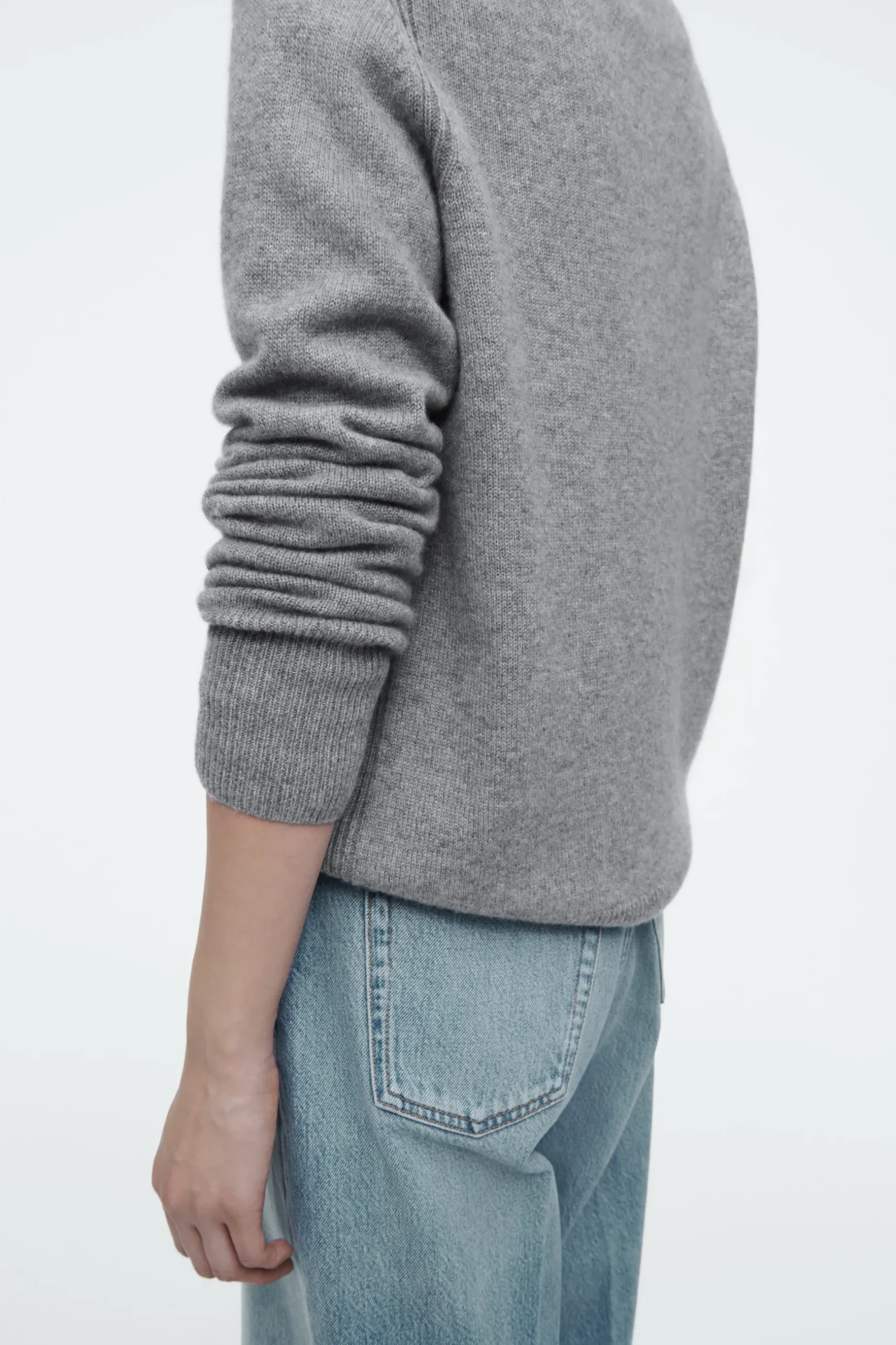 Outlet COS SWETER Z CZYSTEGO KASZMIRU