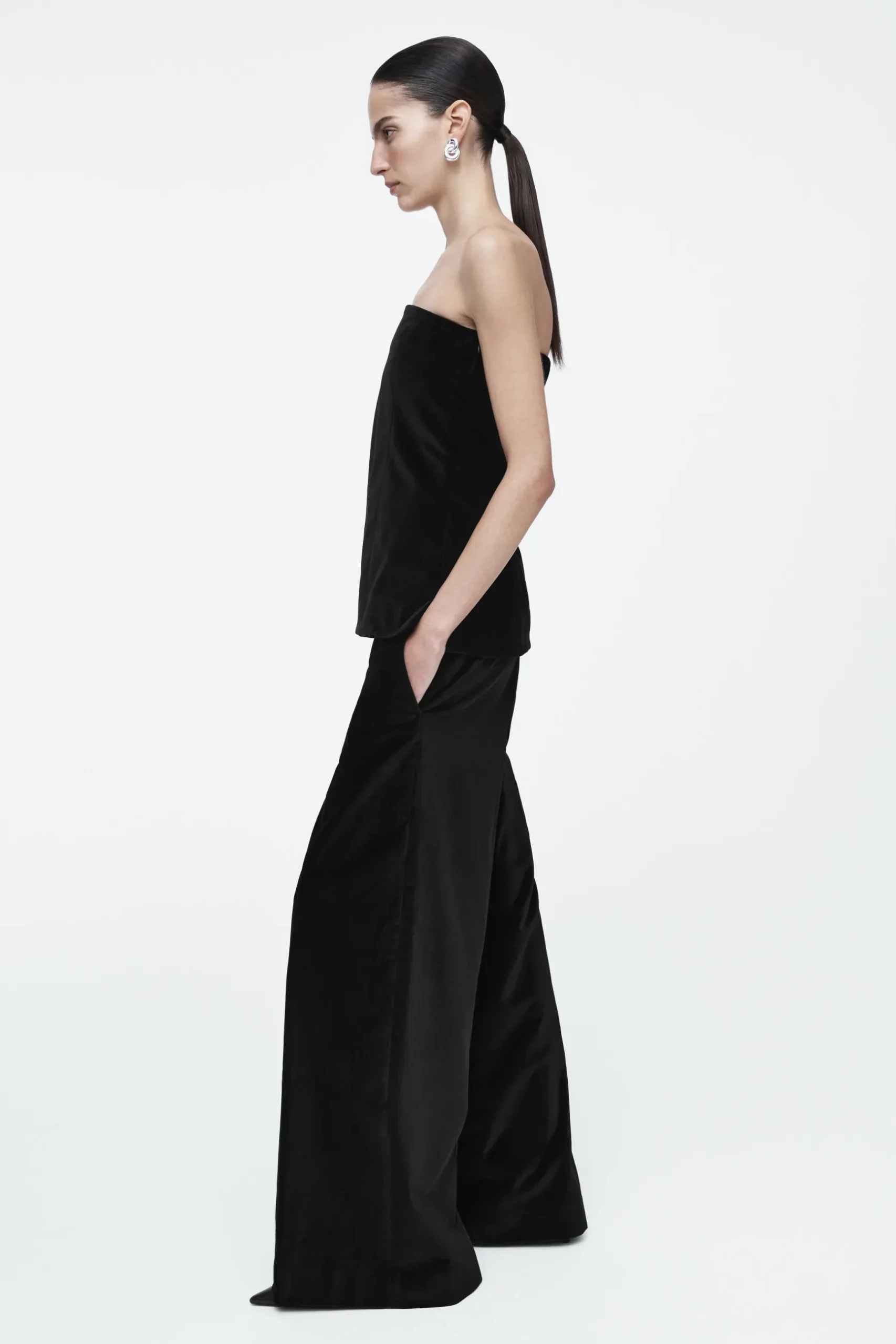 Fashion COS SZEROKIE SPODNIE Z AKSAMITU – RELAXED FIT