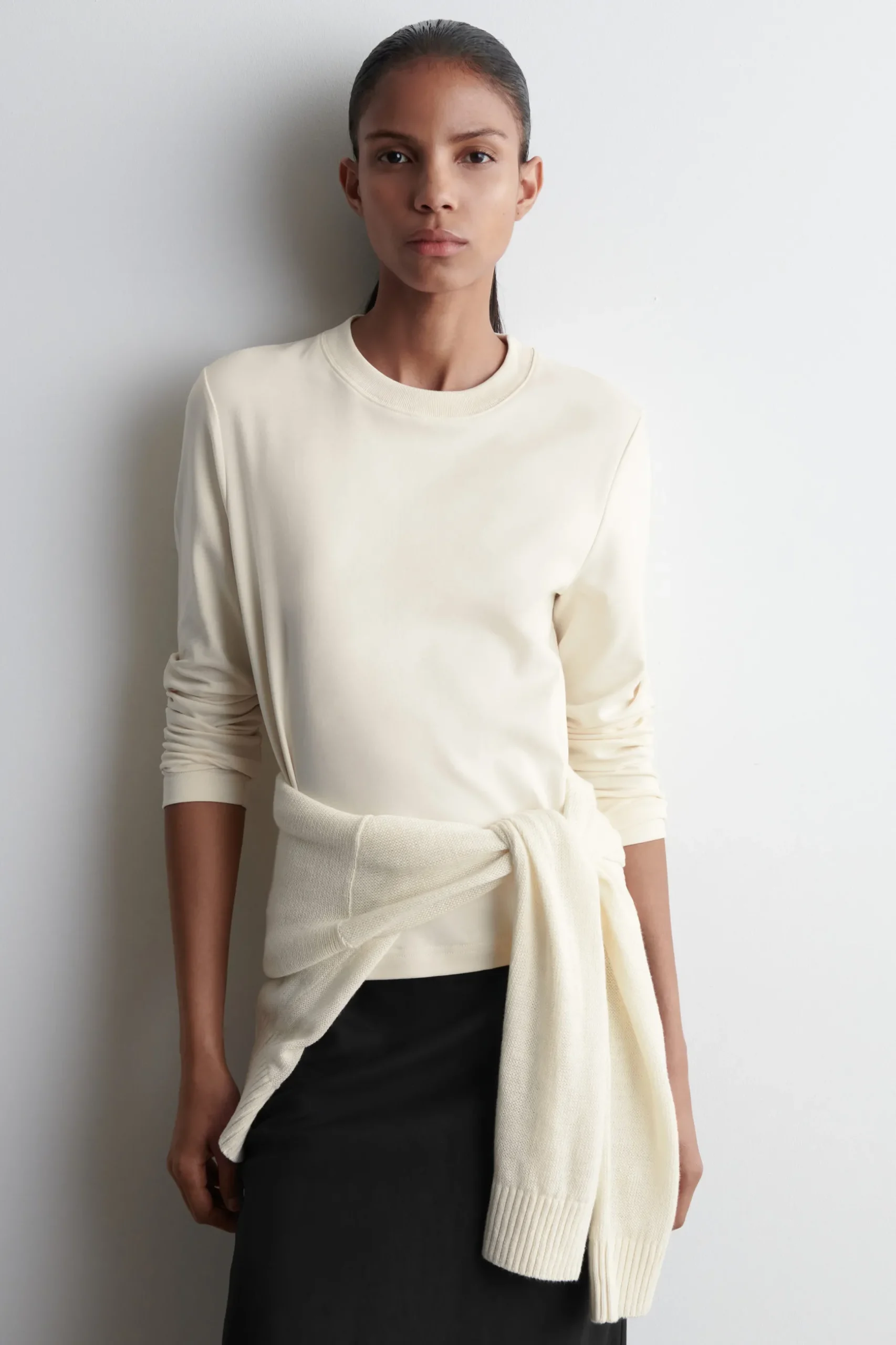 Sale COS T-SHIRT Z DŁUGIM RĘKAWEM CLEAN CUT – REGULAR FIT