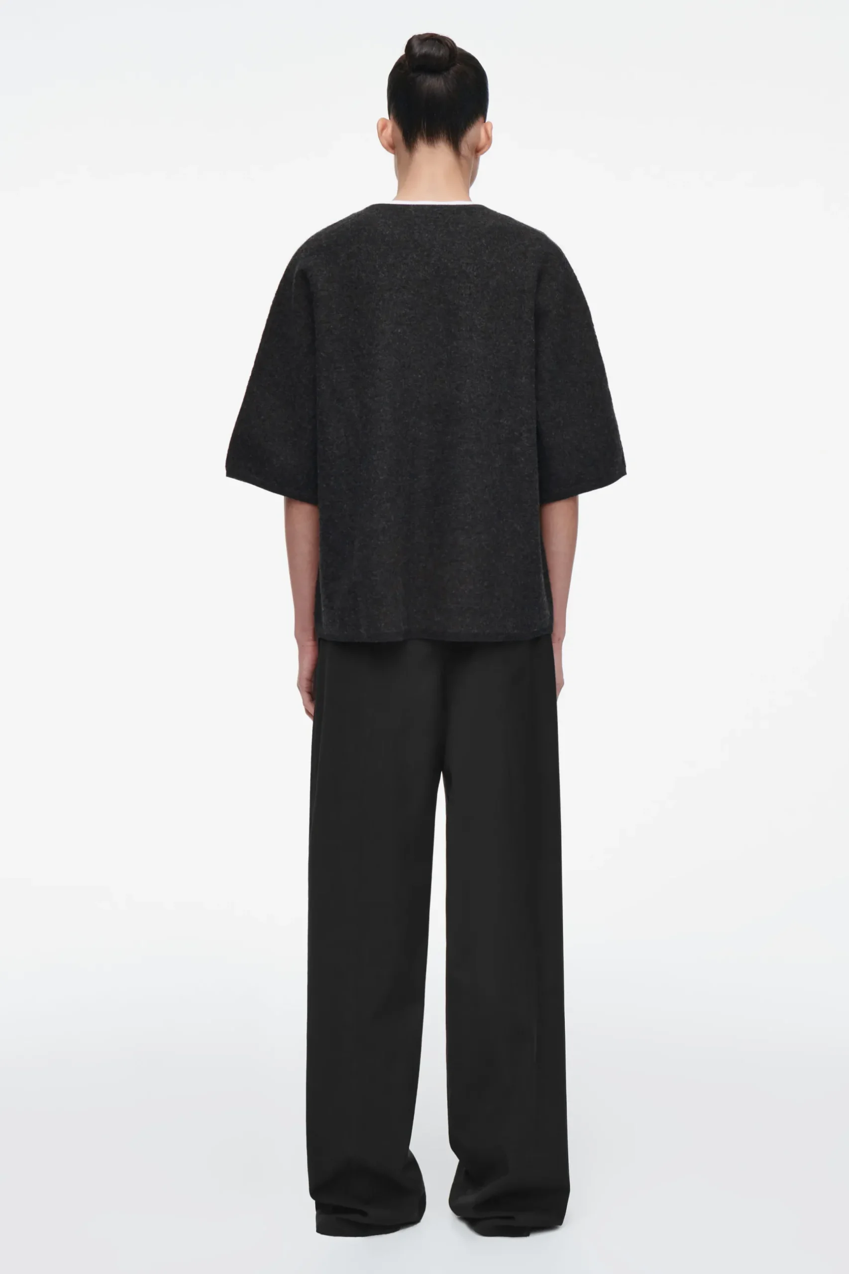 Outlet COS T-SHIRT Z PARZONEJ WEŁNY MERINO – OVERSIZED FIT