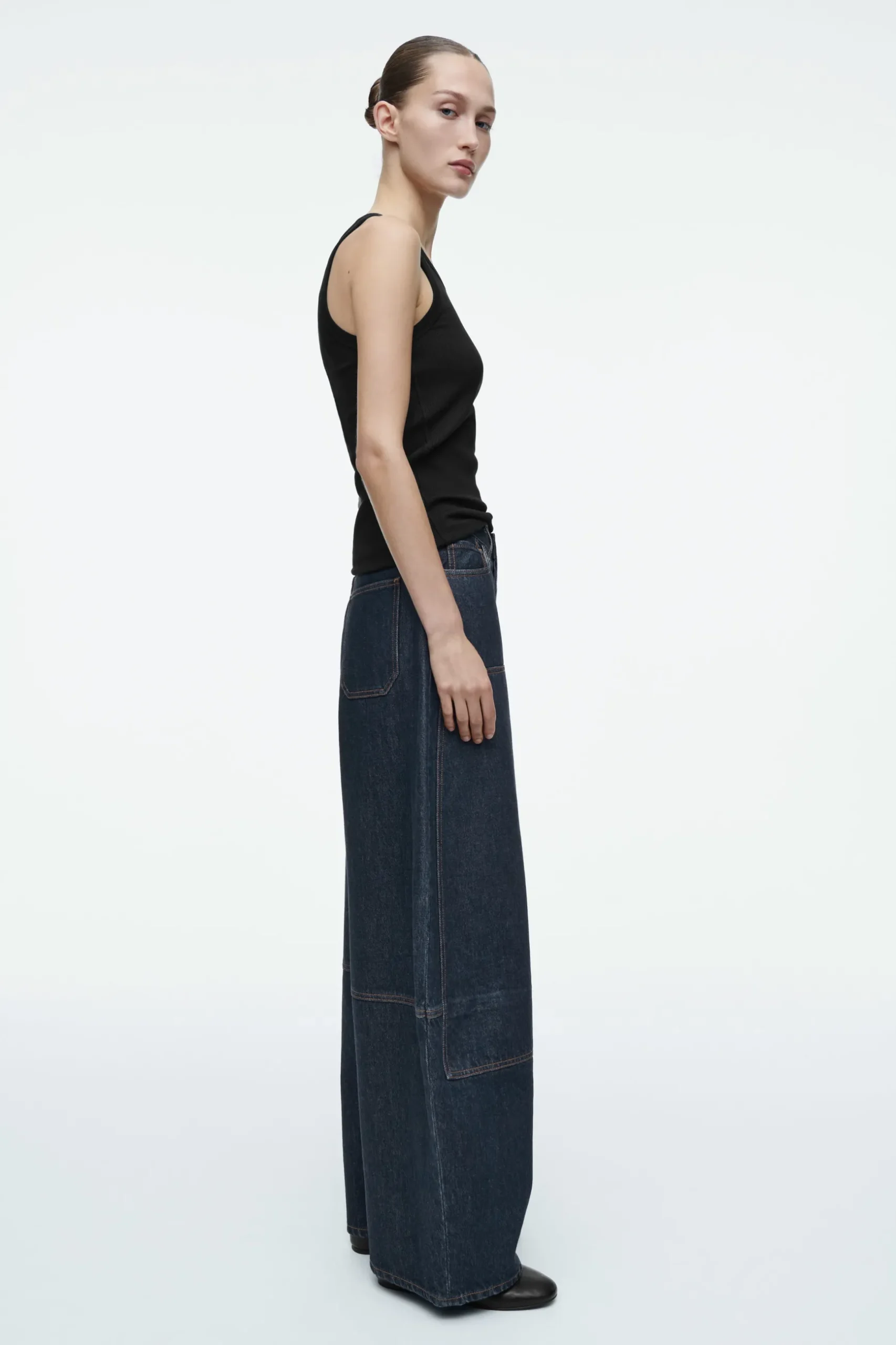 Discount COS WESTERNOWE SPODNIE TYPU BARREL Z SUROWEGO DENIMU
