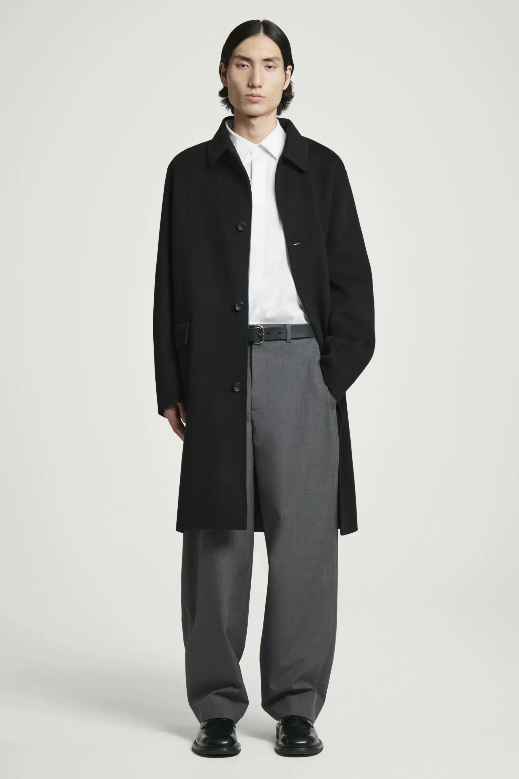 Outlet COS BAWEŁNIANA KOSZULA – RELAXED FIT Biały