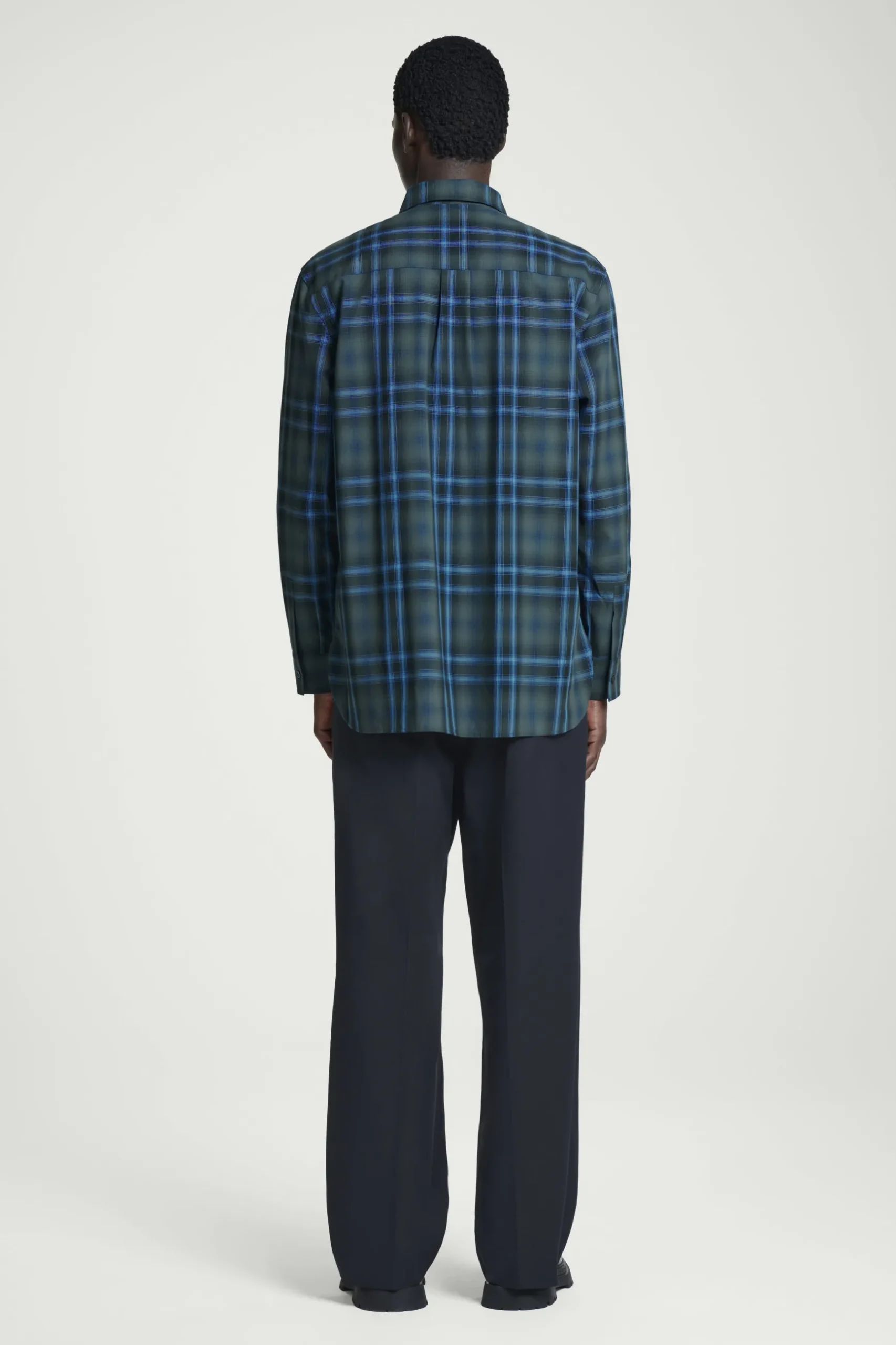 Clearance COS BAWEŁNIANA KOSZULA W KRATĘ – RELAXED FIT
