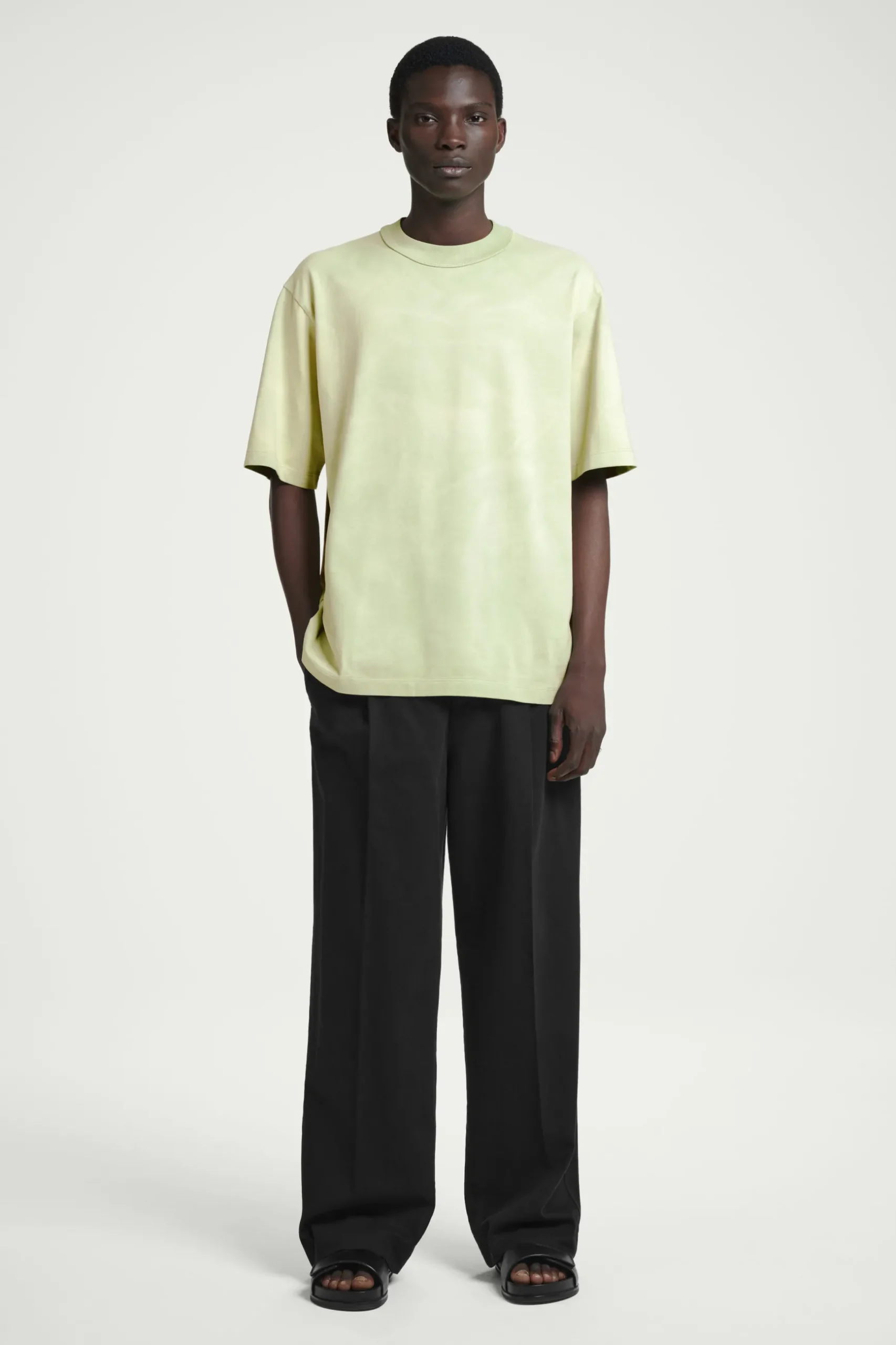 Best COS BAWEŁNIANY T-SHIRT OVERSIZE Z EFEKTEM ACID WASH Jasnozielony