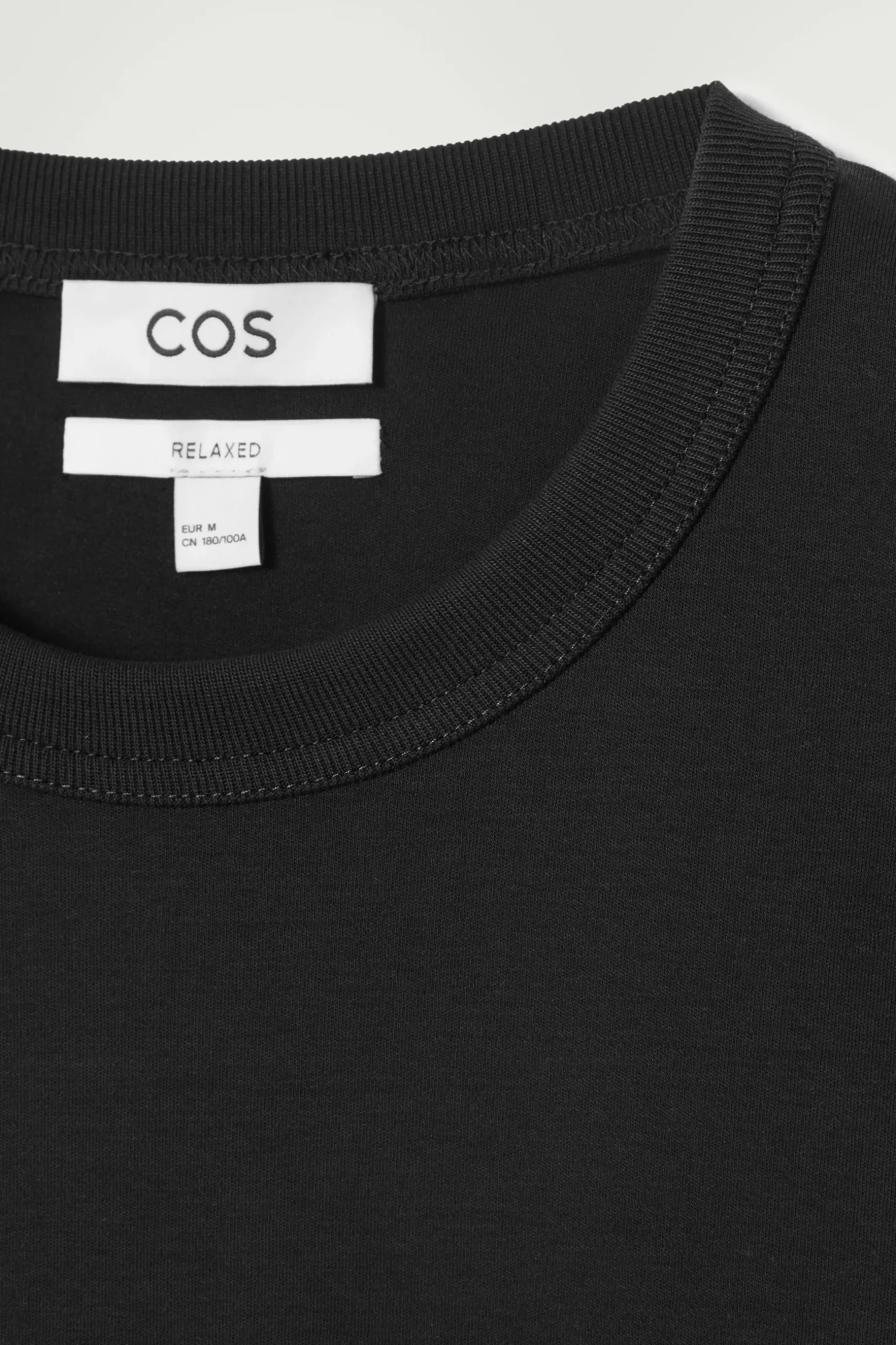 New COS DŻERSEJOWY T-SHIRT Z DŁUGIM RĘKAWEM – RELAXED FIT Czarny