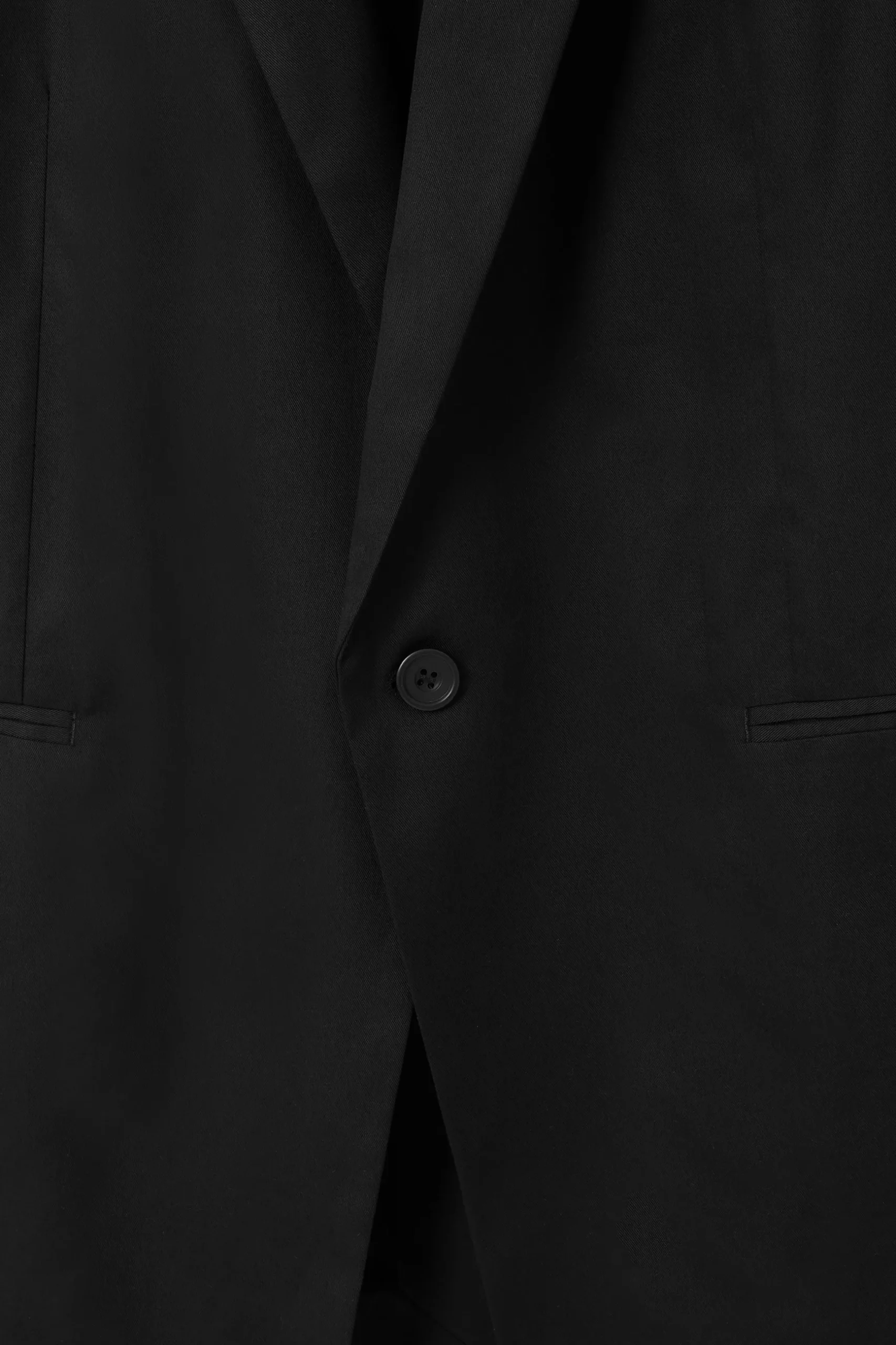 Sale COS DŁUGA JEDNORZĘDOWA MARYNARKA – RELAXED FIT Czarny