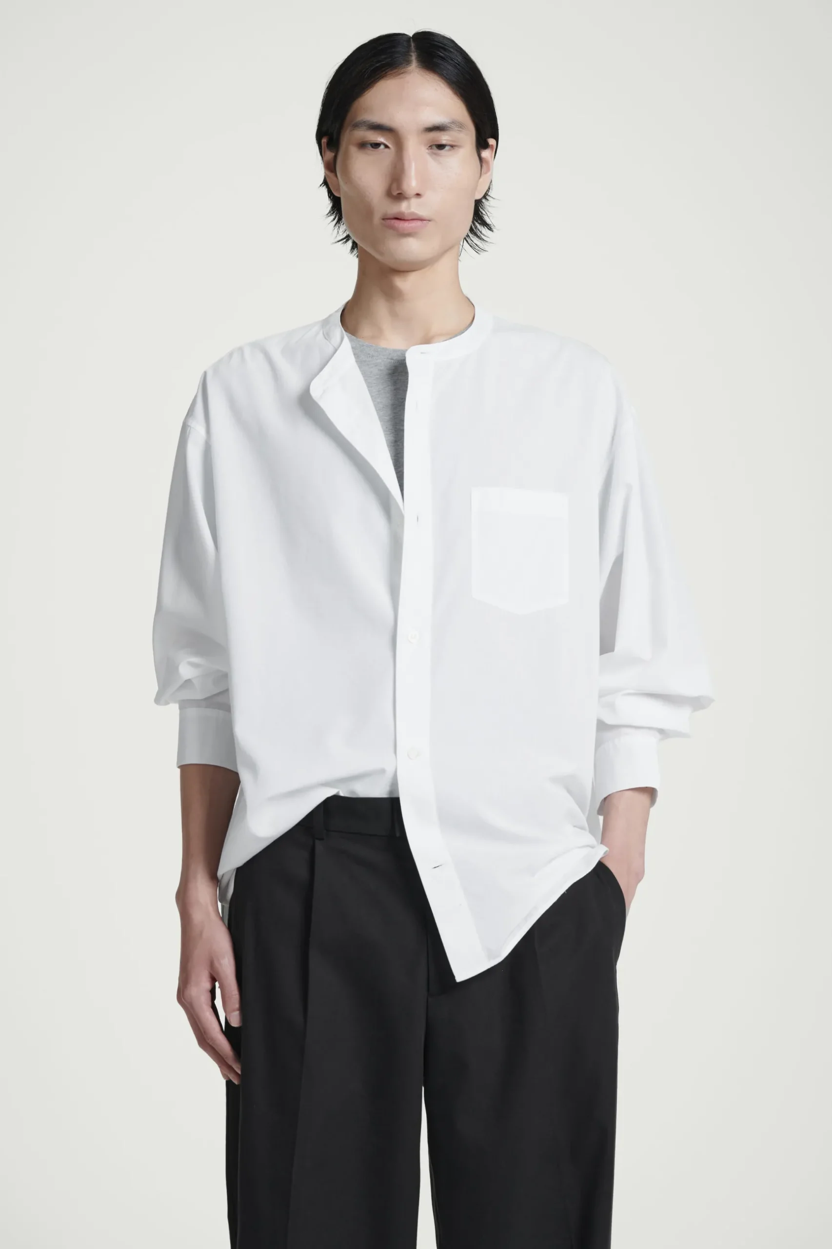 Fashion COS KOKONOWA BAWEŁNIANA KOSZULA – OVERSIZED FIT Biały