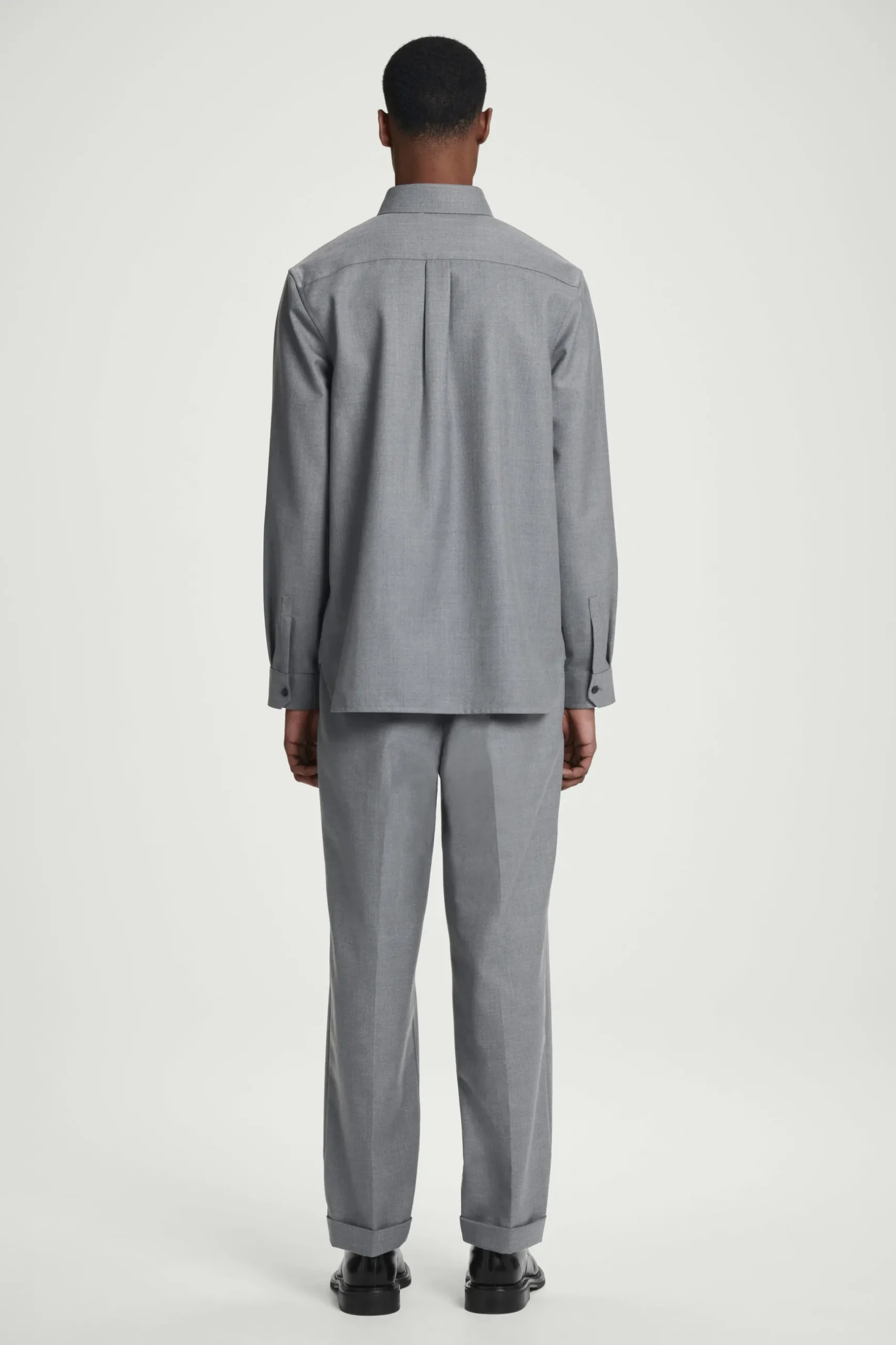 Online COS KOSZULA Z MIESZANKI Z WEŁNĄ – RELAXED FIT Szary