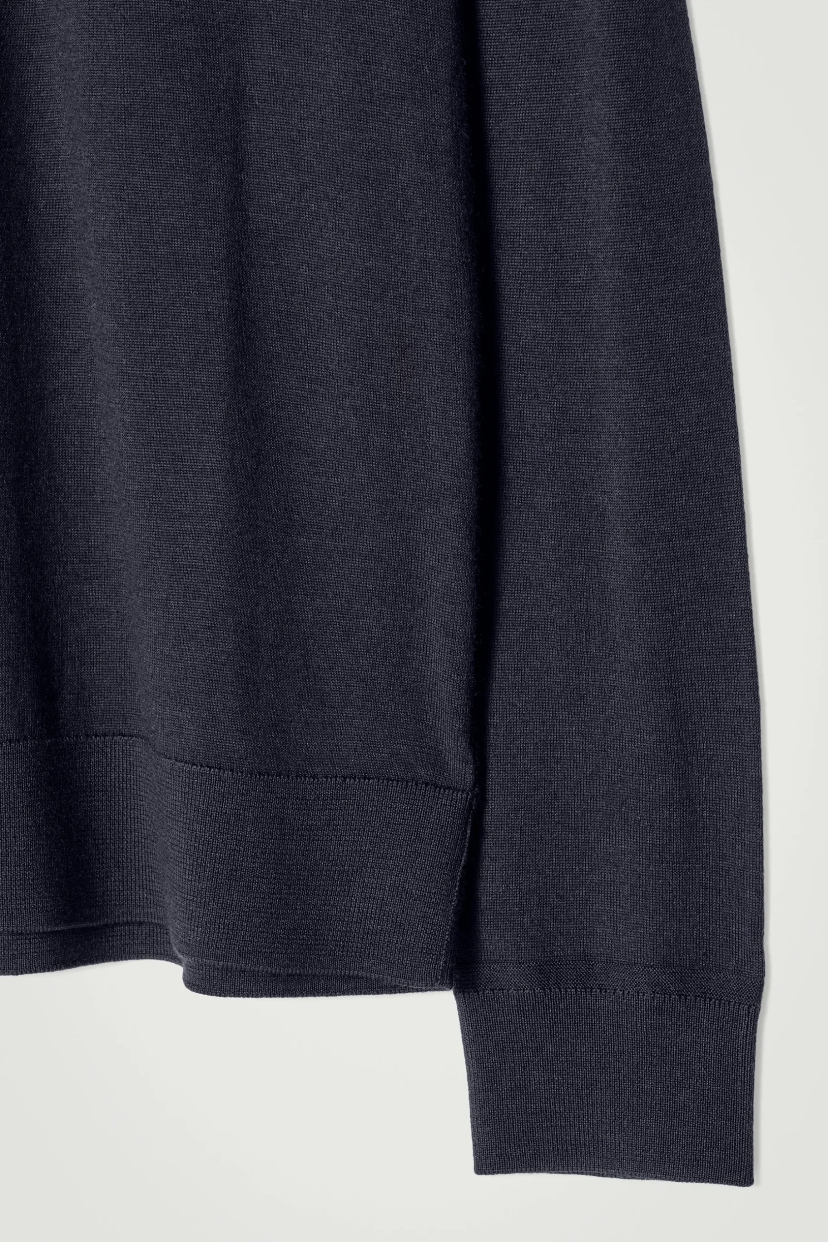 New COS KOSZULKA POLO Z WEŁNY MERINO Granatowy
