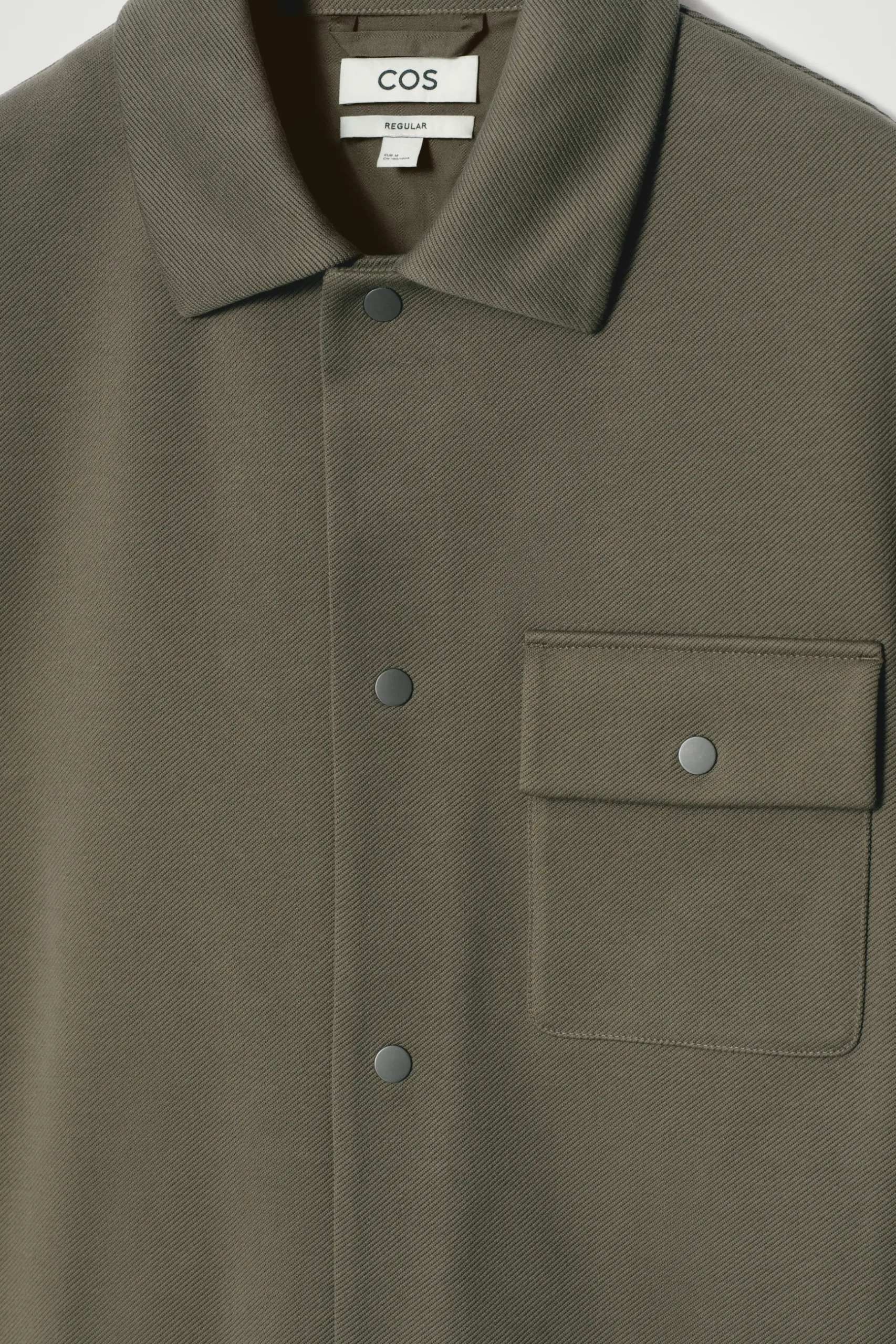 Fashion COS KURTKA KOSZULOWA Z BAWEŁNY O SPLOCIE SKOŚNYM Ciemnykhaki