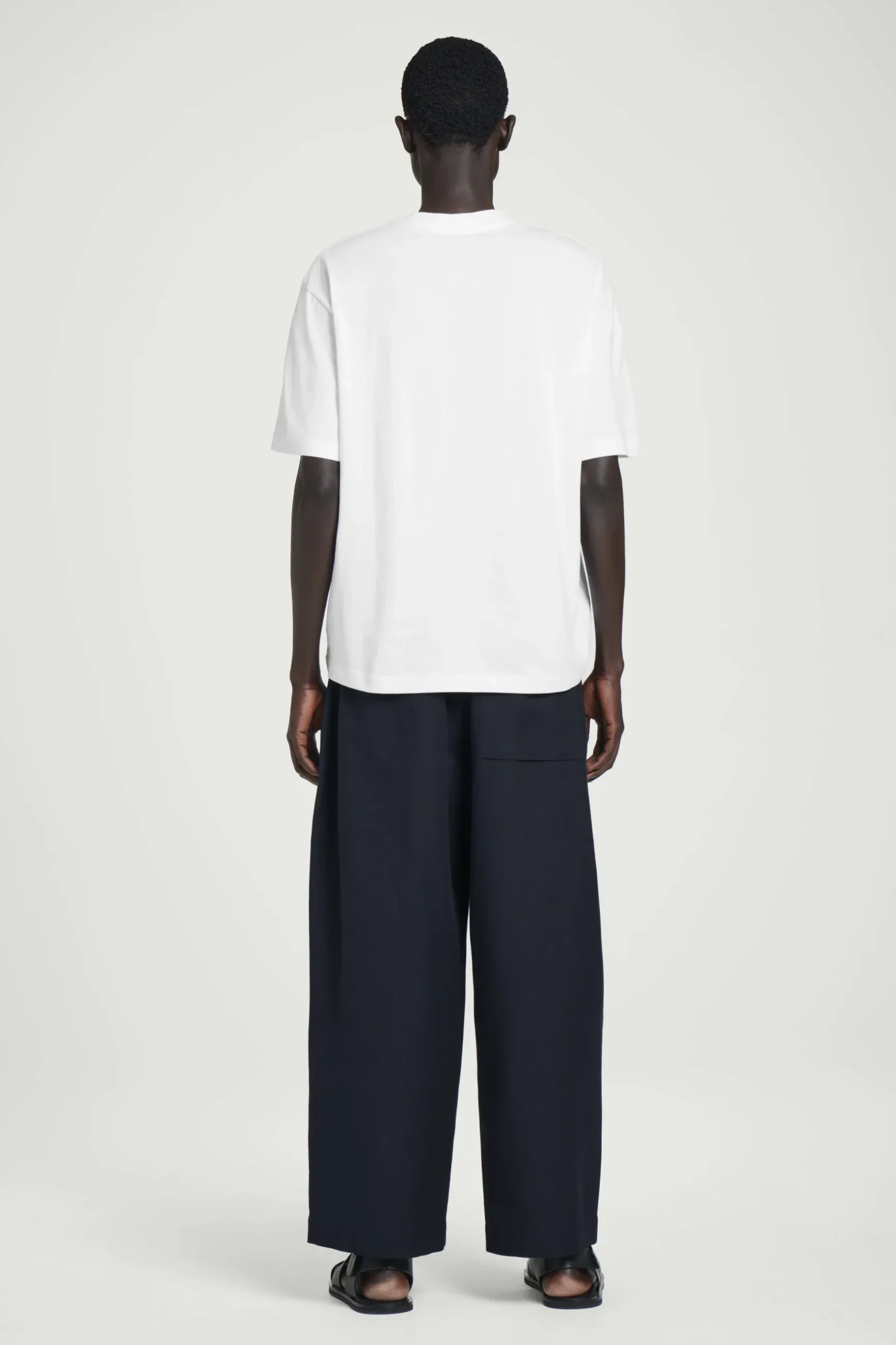 Outlet COS LUŹNY T-SHIRT Z BAWEŁNY Biały
