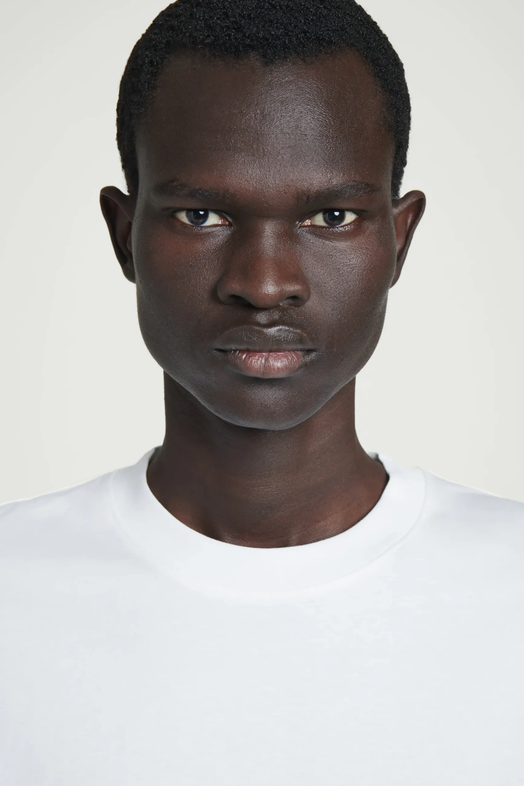 Outlet COS LUŹNY T-SHIRT Z BAWEŁNY Biały