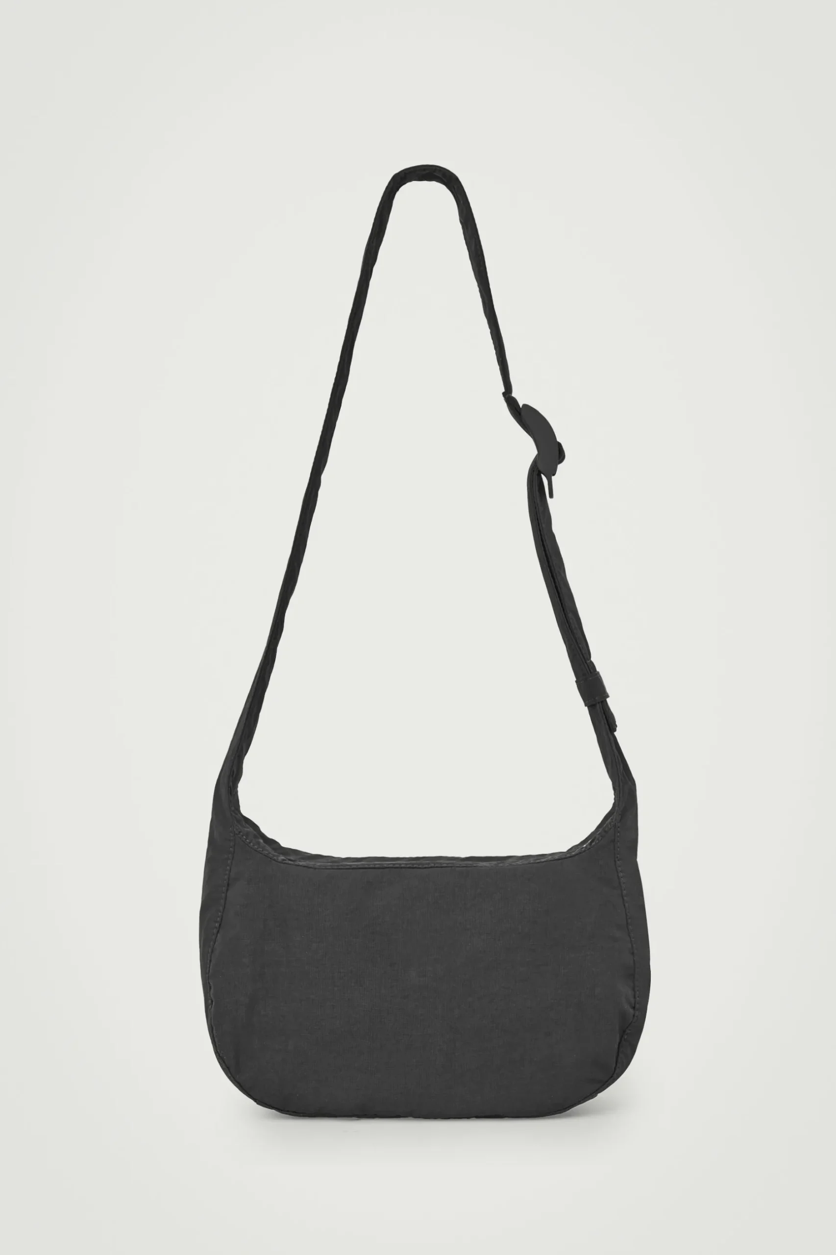 Clearance COS NYLONOWA TOREBKA SIODŁO CROSSBODY Czarny