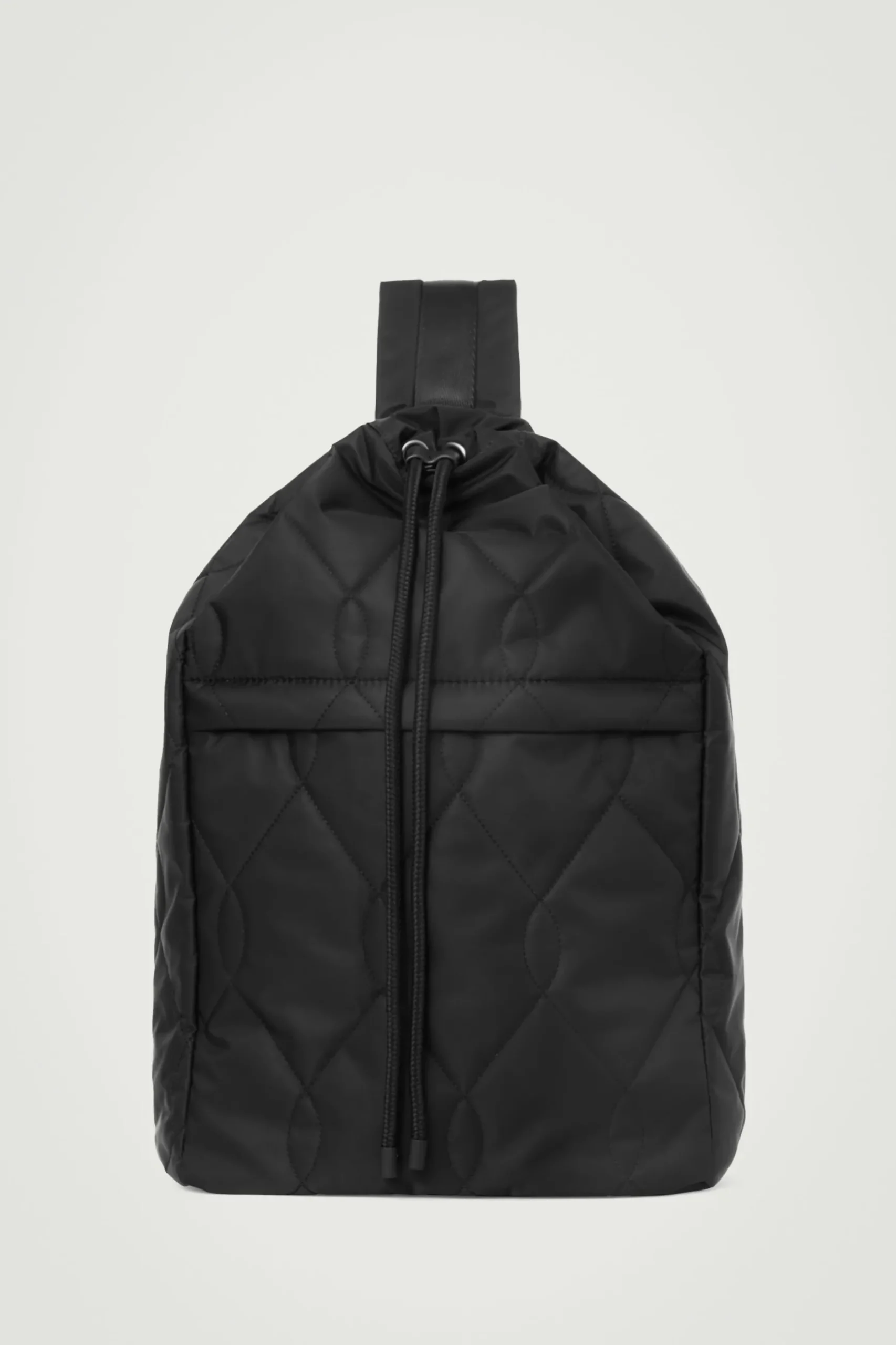 Fashion COS NYLONOWY PIKOWANY WOREK ZE SZNURKIEM Czarny