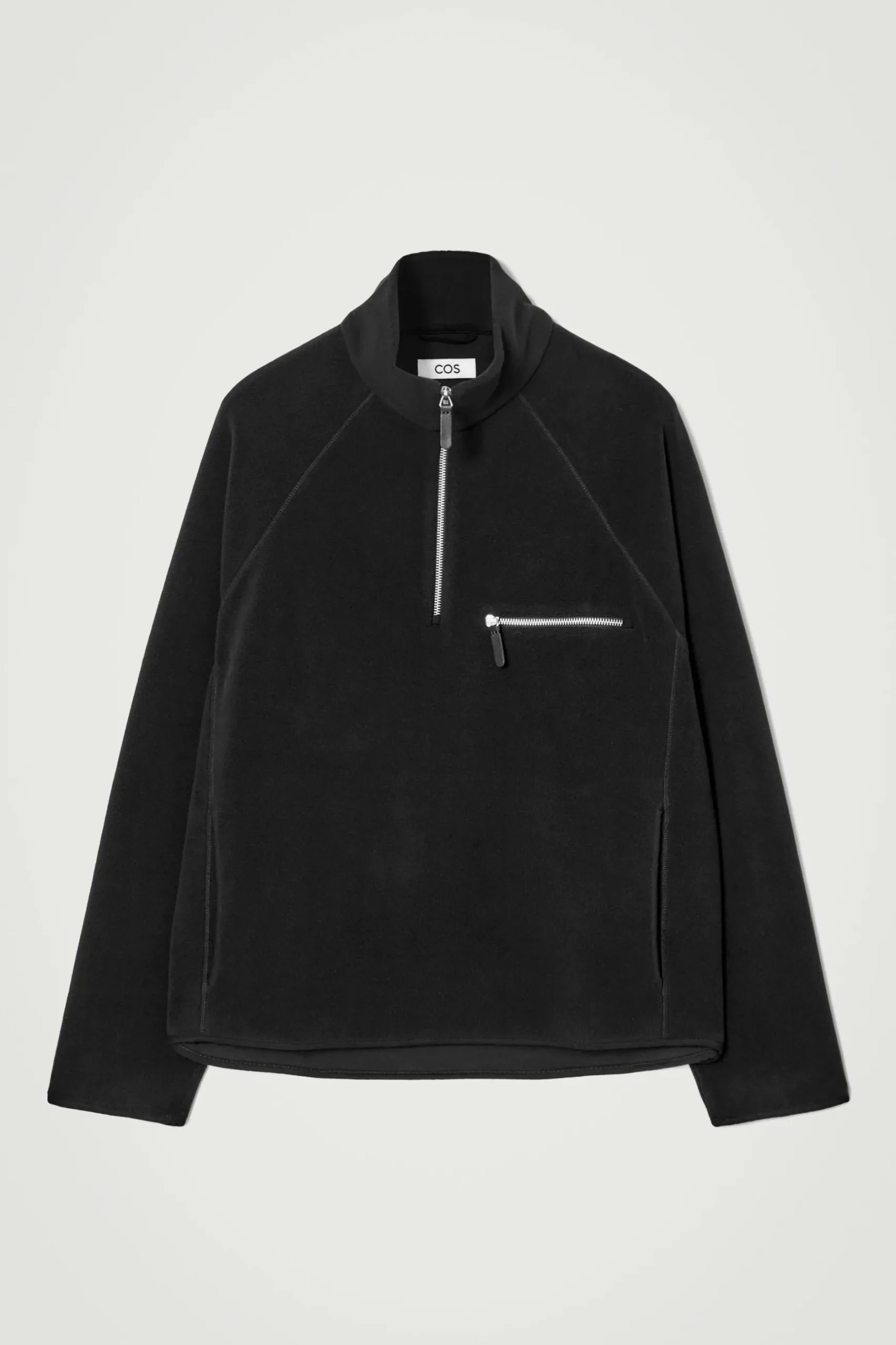 Outlet COS POLAROWY SWETER Z KRÓTKIM SUWAKIEM Czarny