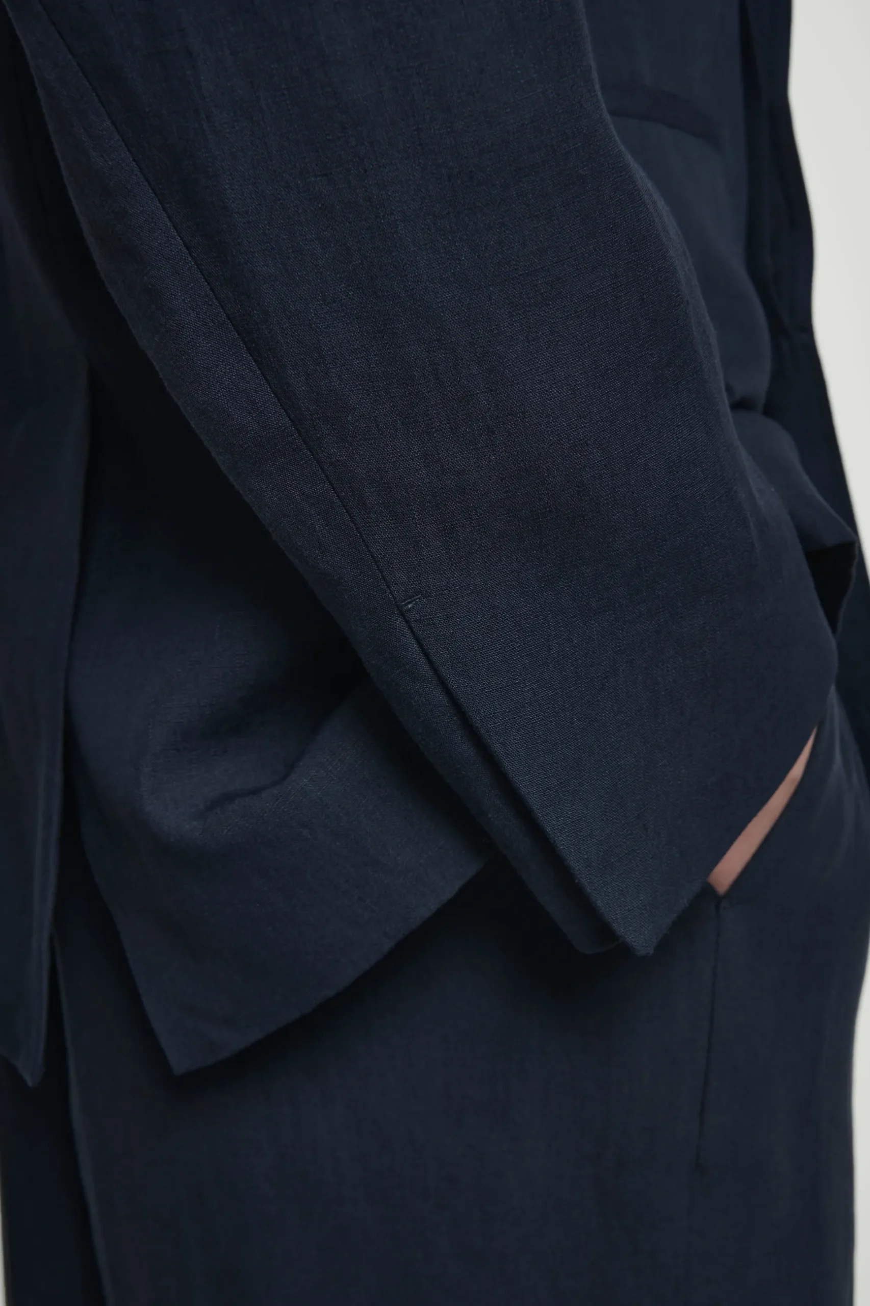 New COS RELAXED DOUBLEBREASTED LINEN BLAZER Granatowy