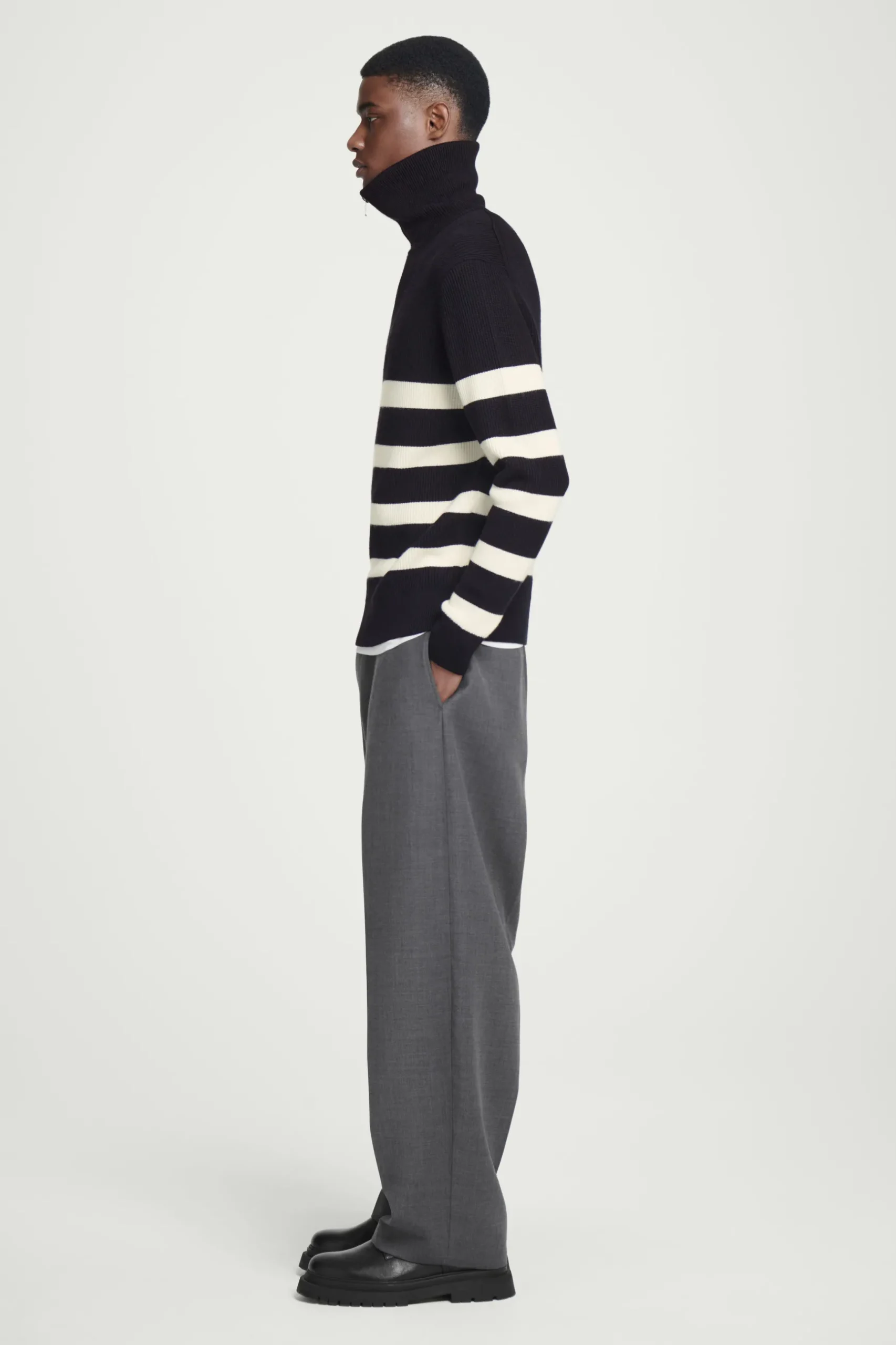 Fashion COS SWETER Z WEŁNY I BAWEŁNY Z KRÓTKIM SUWAKIEM