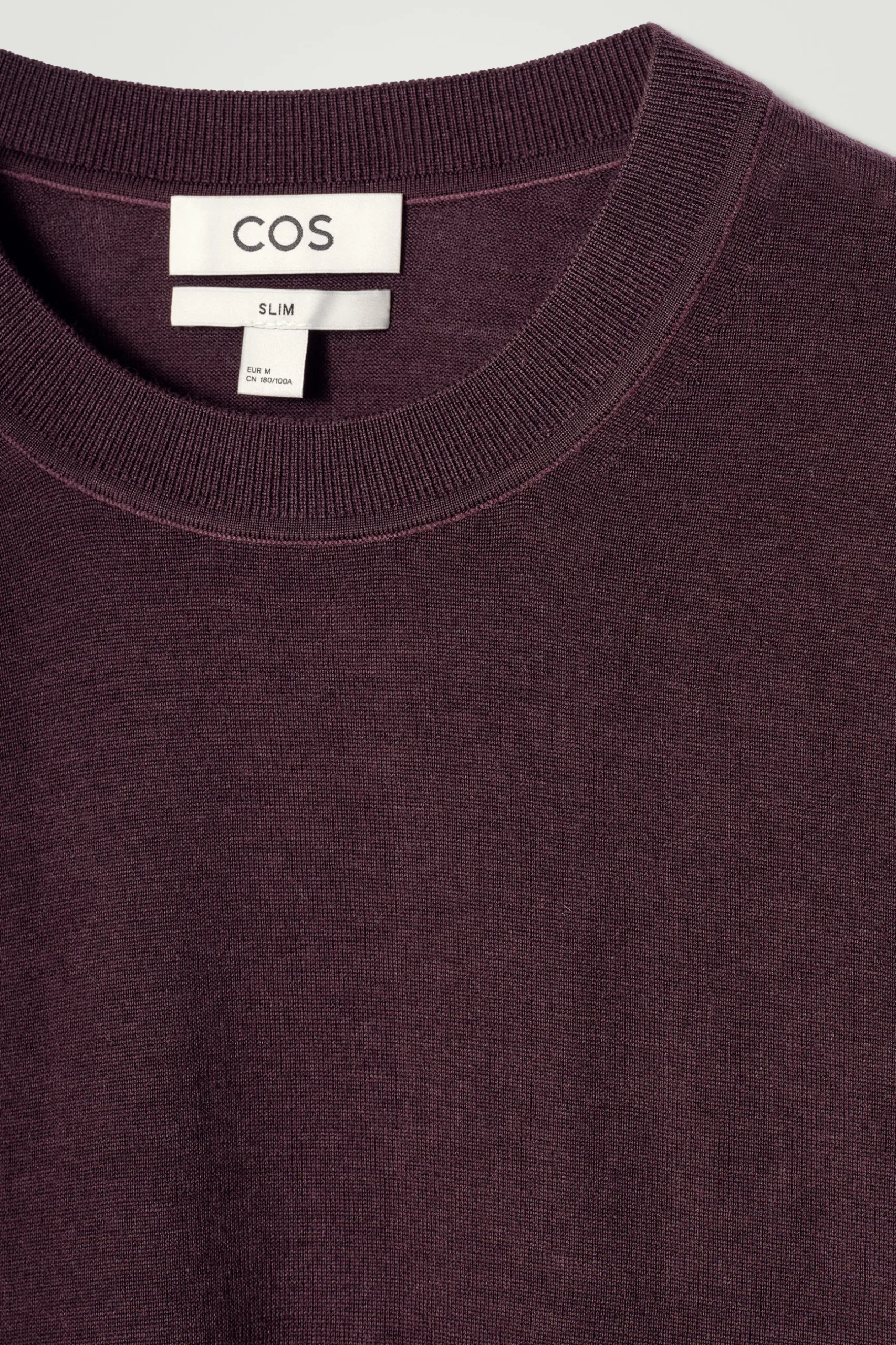 Discount COS SWETER Z WEŁNY MERINO – SLIM FIT Burgundowy