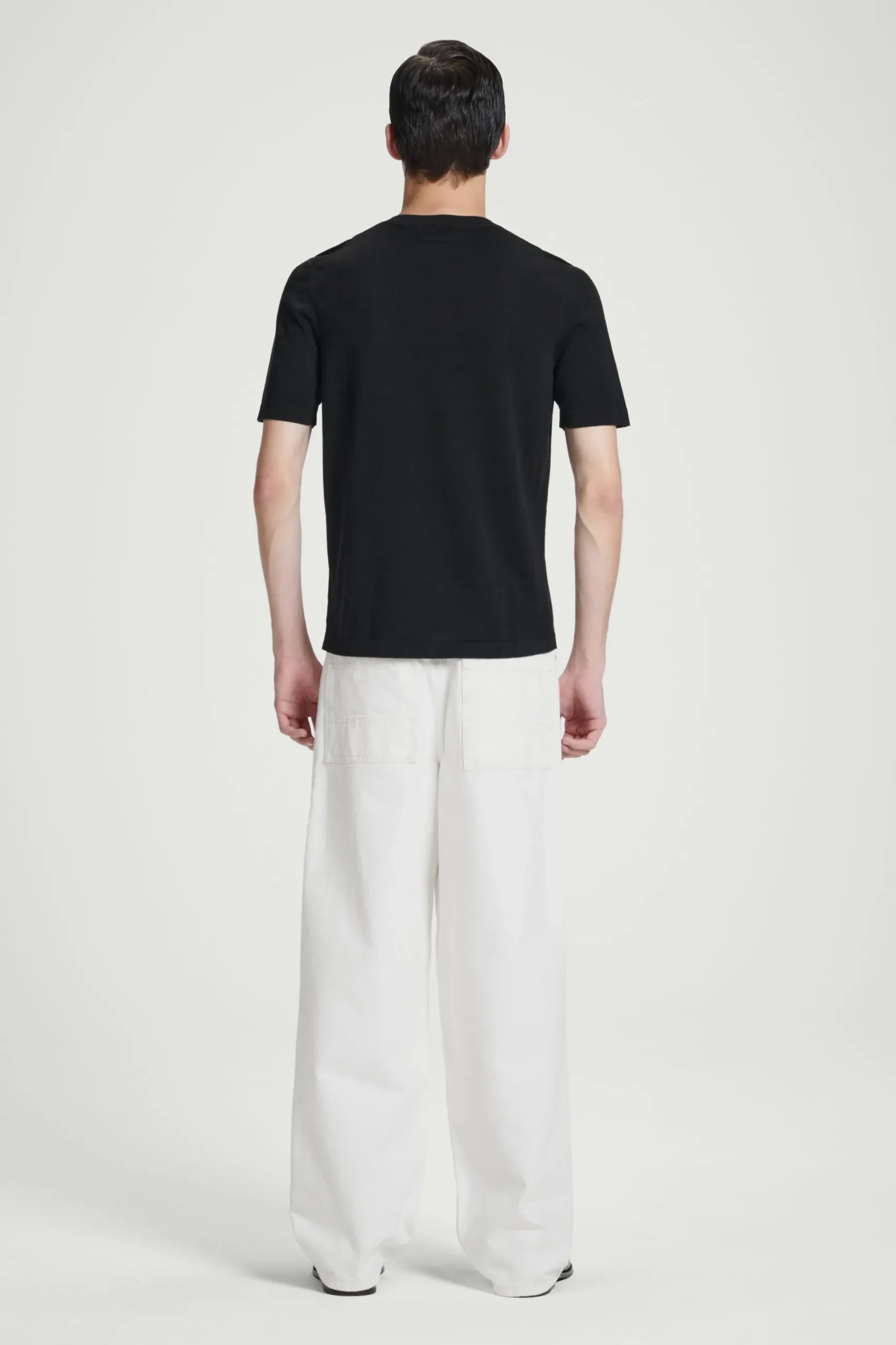 New COS T-SHIRT Z DZIANINY Z JEDWABIEM – SLIM FIT Czarny